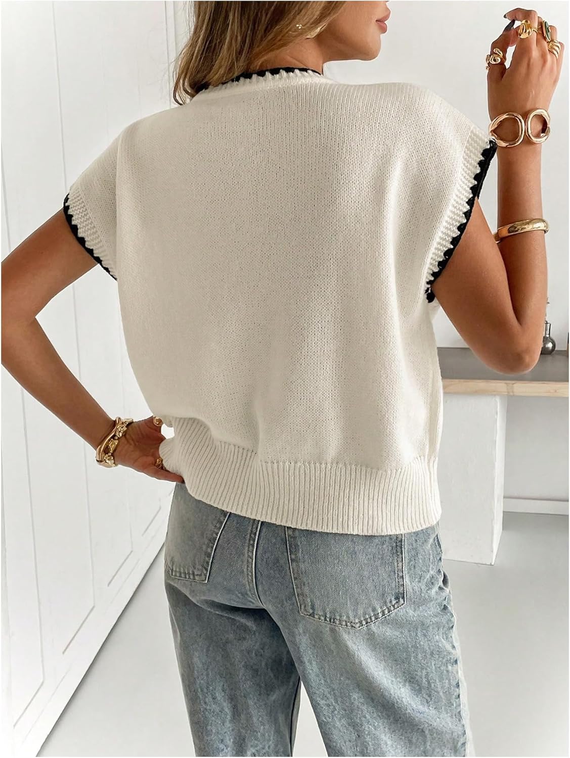 Verdusa Women's Quiet Luxury Clothes Boho 3D Floral Sweater Vest Sleeveless Knit Tops - Image 2