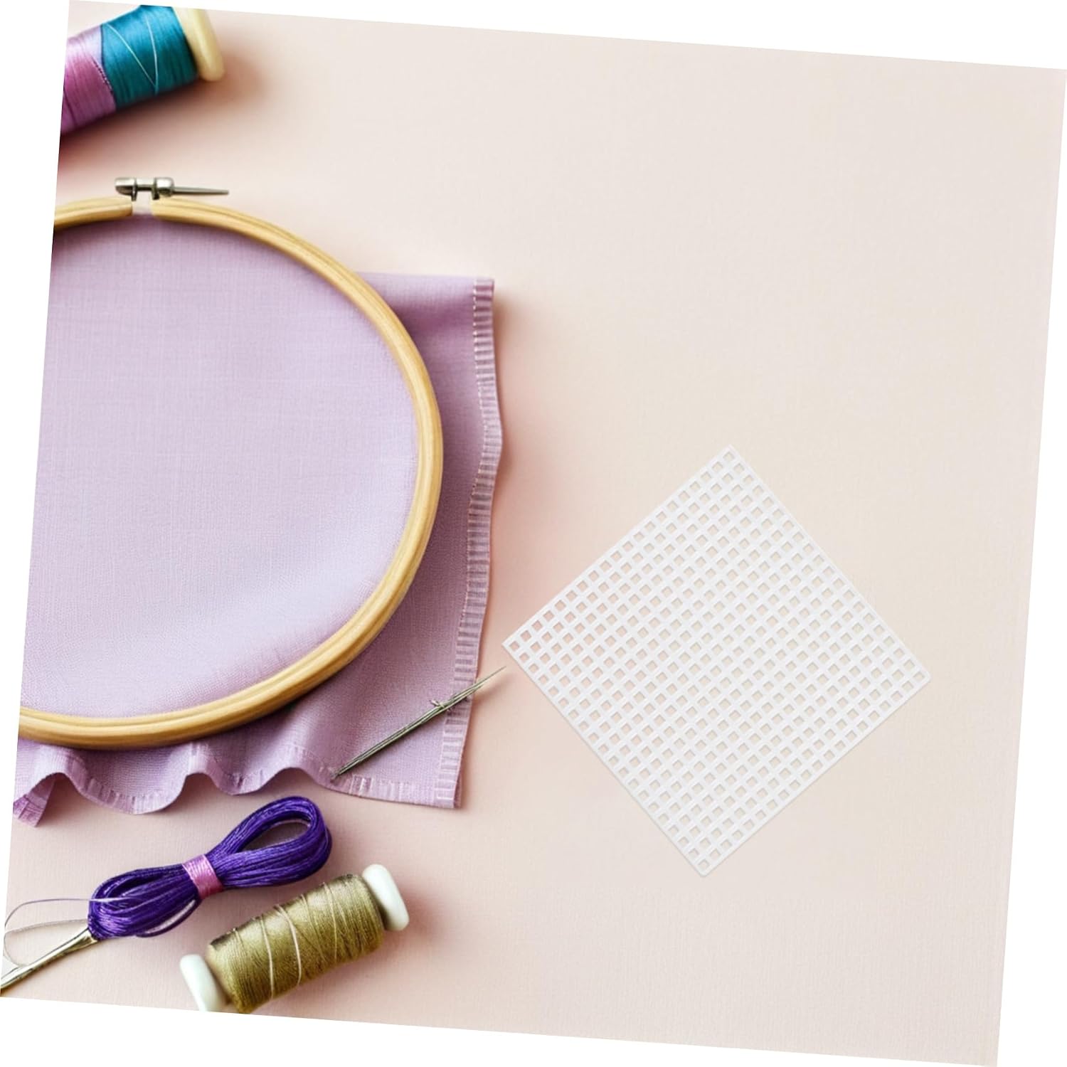 VINTORKY 30 Pcs Square Plastic Canvas Sheets for Embroidery Mesh Crafting Lightweight Sewing Pad DIY Coaster Acrylic Yarn Knit and Crochet Projects