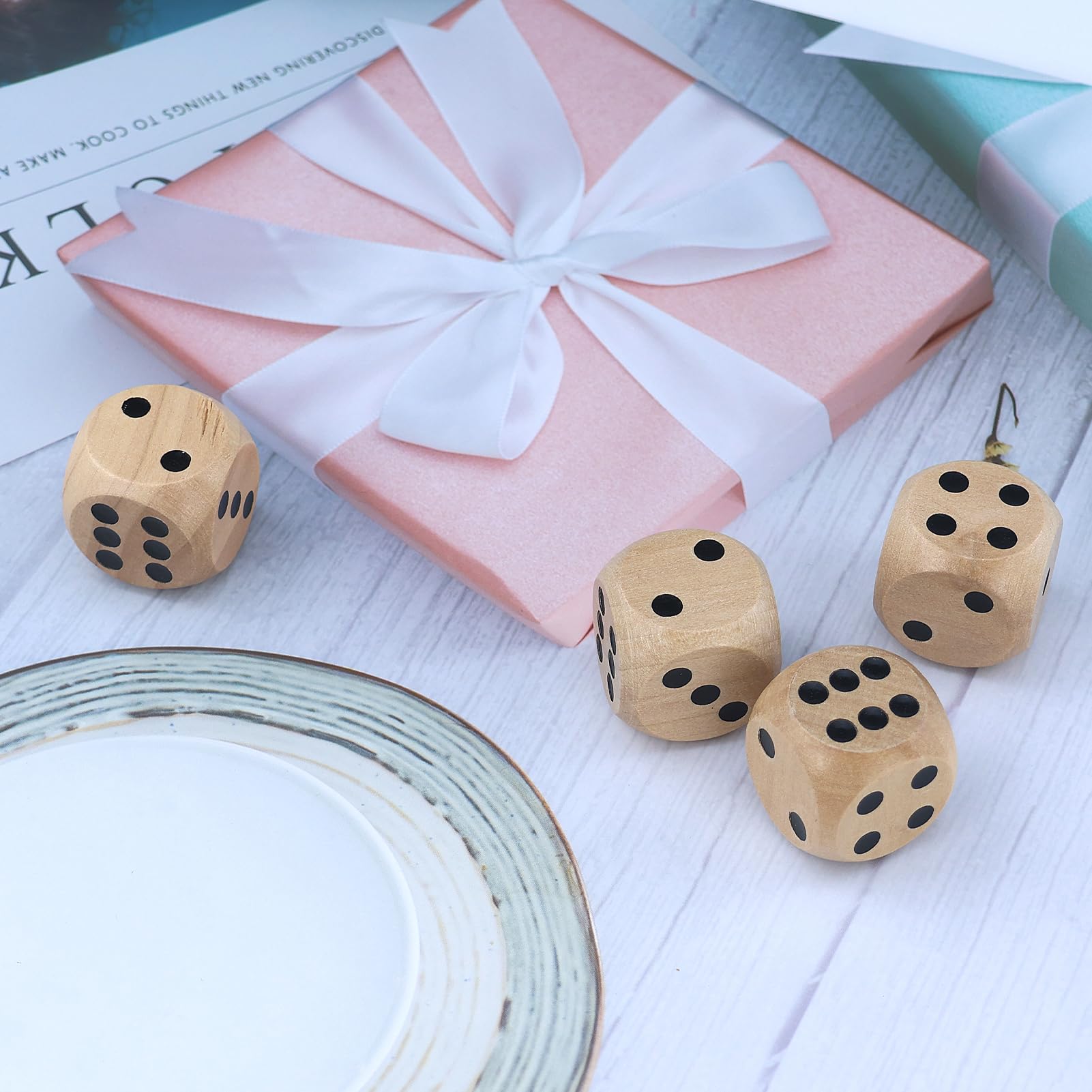 4Pcs Dadi Da Gioco in Legno 30mm,Dadi Da Gioco in Legno Naturale,Giochi Di Carte Accessori Per Giochi Di Società