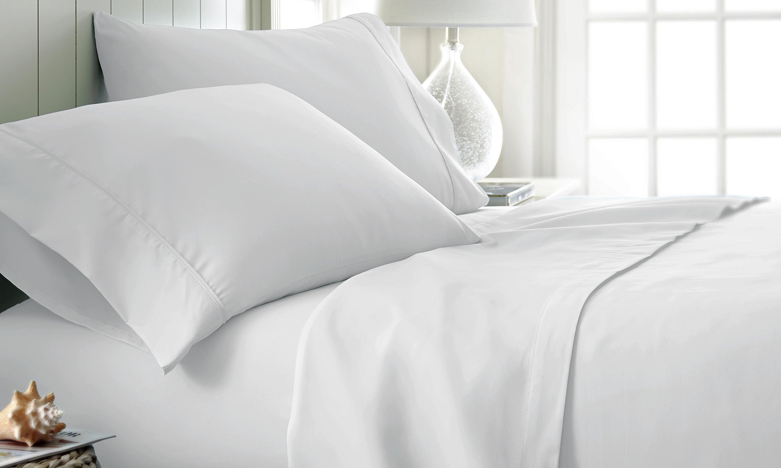 Linen Market Ultra Soft Easy Care Microfiber 16" Deep Pocket Basic 4 Piece Bed Sheet Set with Pillowcases, White, King