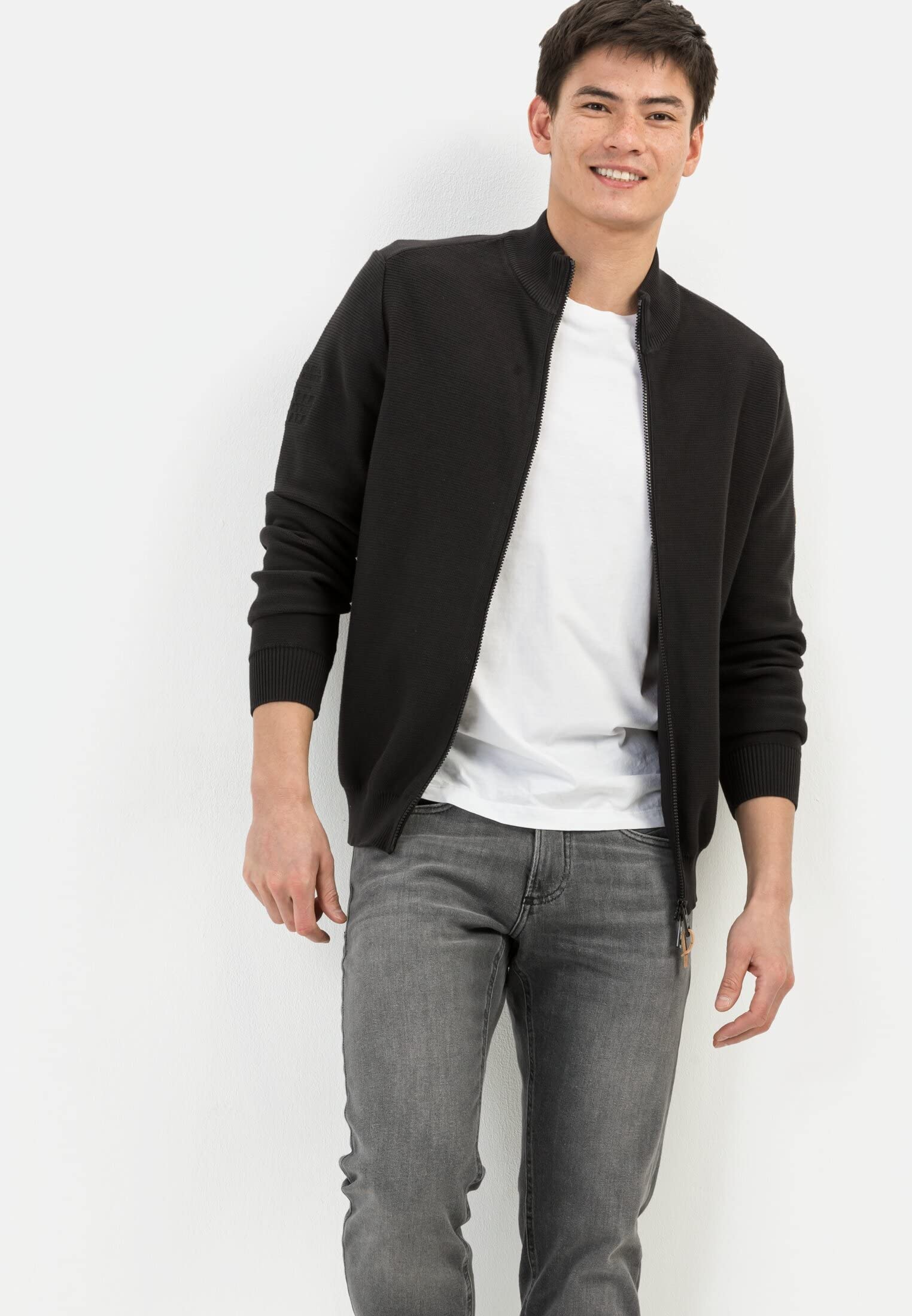 camel active Herren Slim Fit Raw Denim | 5-Pocket Denim im Slim Fit aus Baumwolle und Zwei-Wege-Stretch, robust und strapazierfähig für den Alltag