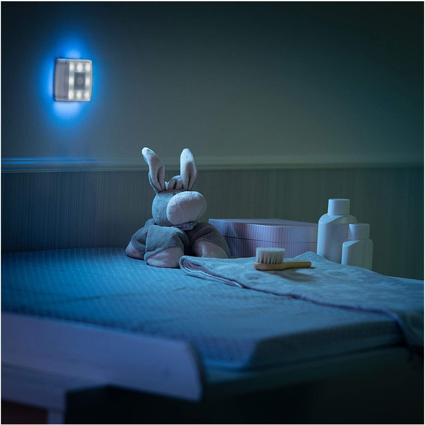 Reer Night Light and Cabinet Light Nightguide, Gentle and Focused Light for Changing and Nursing at Night (Blue) - Image 4