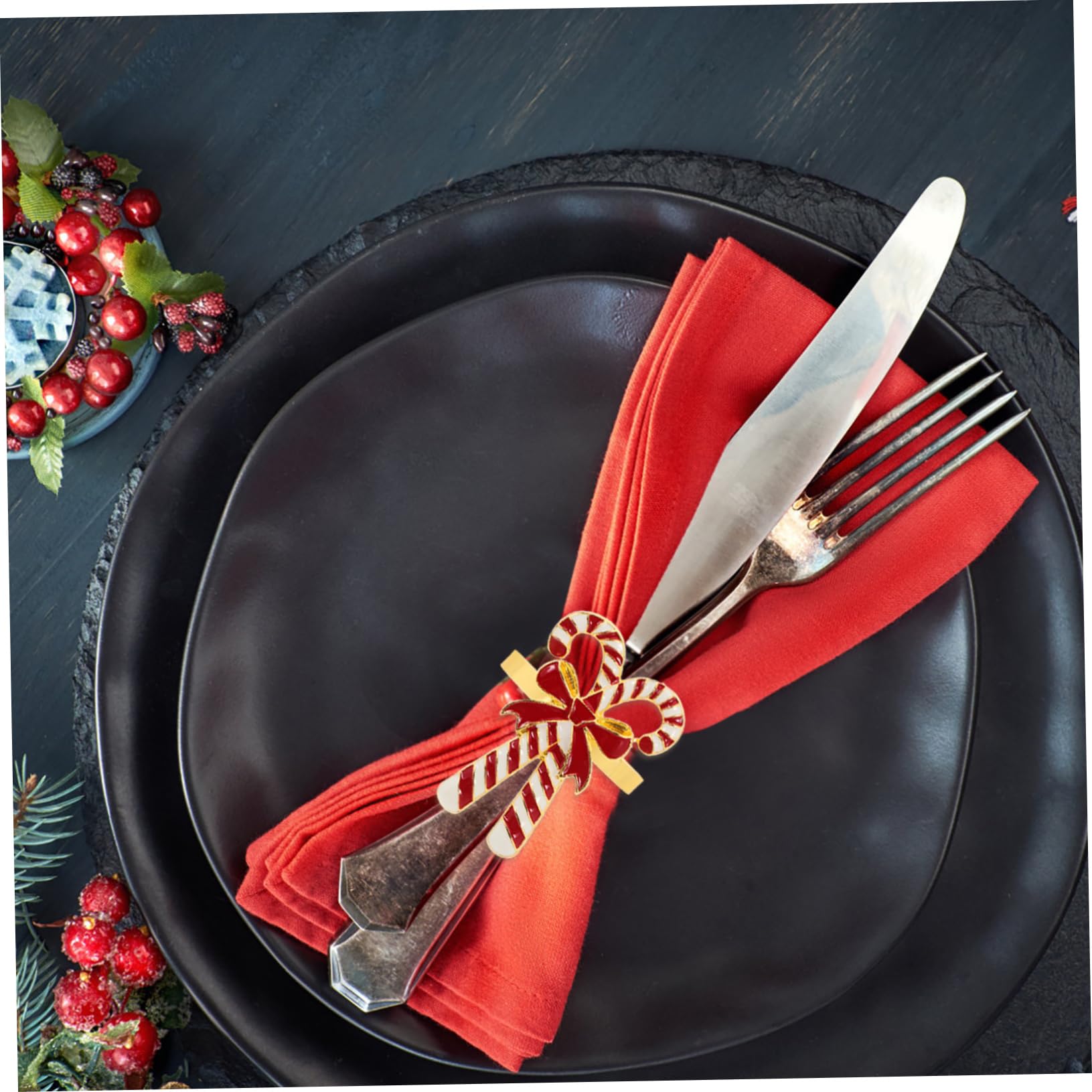 Weihnachts Serviettenringe Praktisch und Festlich aus Legierung 4 Stück mit Dekorativen Schleifen für Xmas Partys und Stilvolle Tischdekoration