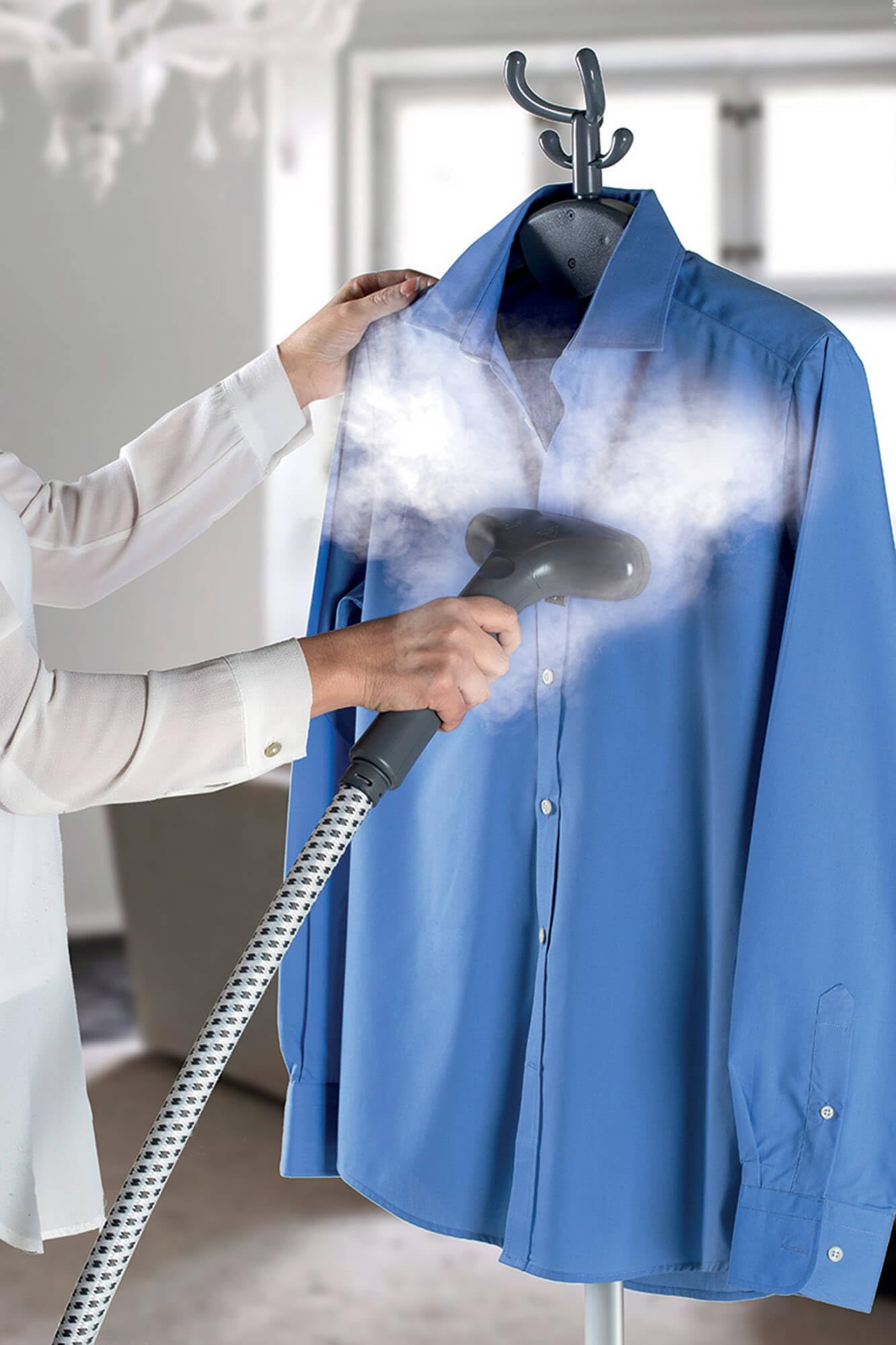 Ariete 6248, Garment Steamer Professionale, Stiratrice Verticale con piastra Acciaio Inox, 4 Livelli Vapore, Vapore continuo, Asta telescopica, Serbatoio 3 L, Accessori inclusi, Bianco