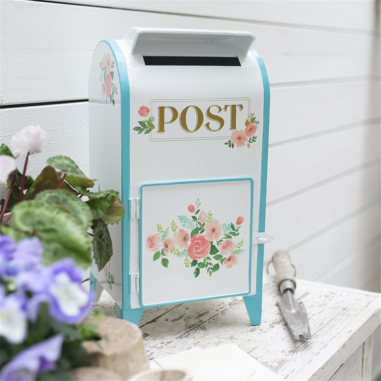 TentHome Boite aux Lettres sur Pied Petite en Fer Etanche Intérieur Extérieur, Boîte à Lettre Decorative Originale Design, Decoration pour Anniversaire, Mariage et Jardin Exterieur (Blanc + Bleu)