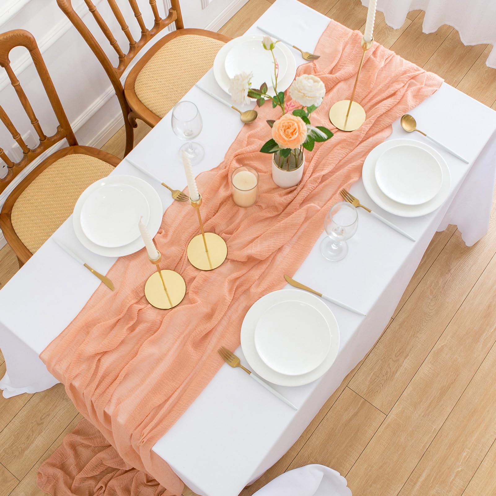 Chemin De Table En Mousseline Vert Eucalyptus - MODERN CONFETTI