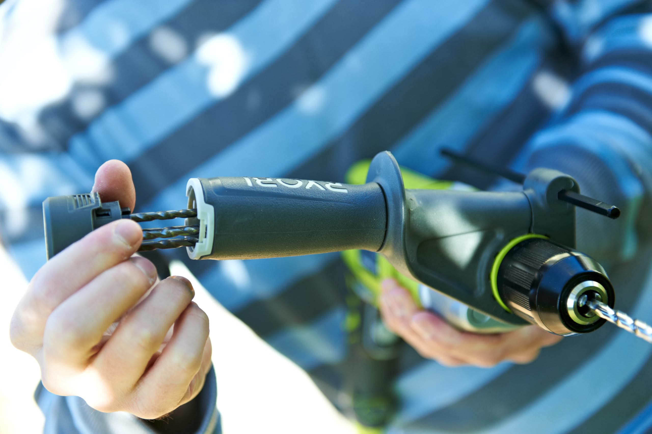 Ryobi Trapano a Percussione Elettrico 1200W, Mandrino Autoserrante 13 mm, 2 Velocità, Reversibile, per Legno Metallo e Muratura, Impugnatura Ausiliaria, Luce LED, Asta di Profondità, RPD1200-K