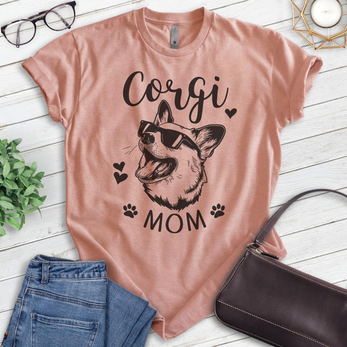 EVERTREE CLOTHING Corgi Mom T-Shirt, Unisex Women's Shirt, Corgi Owner, Best Dog Mom Gift - Image 3