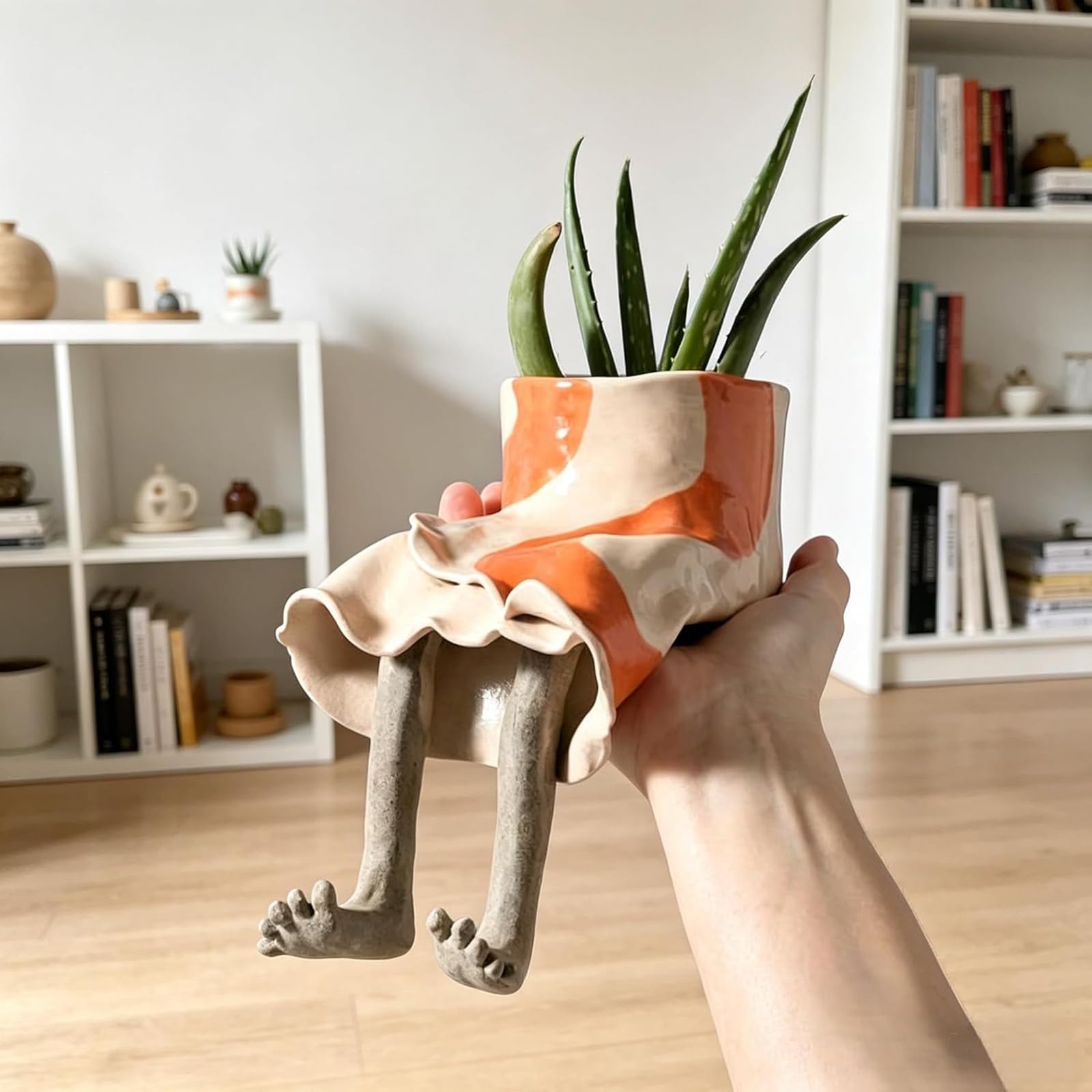 QUNZIDRESS Creative Sitting Human-Shaped Planter Pot,Garden Statue Planter,Cute cantilevered flowerpots Succulent Plant pots Ornament Creative Resin Flower Head Planter,Gifts for Plant Lovers