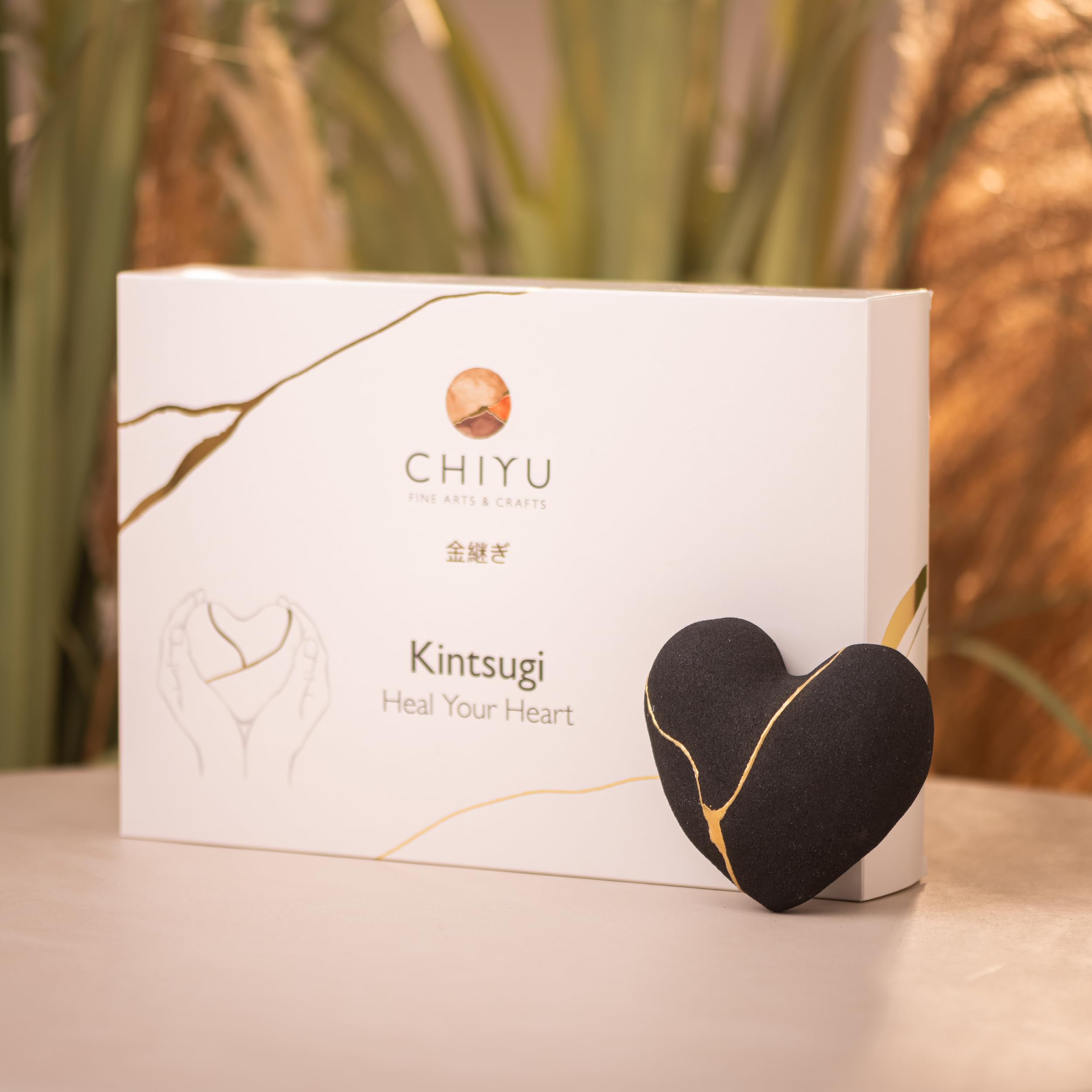 CHIYU Kit de réparation Kintsugi - Heal Your Heart - Colle d'or - Coeur en céramique inclus - Boîte cadeau - Kintsugi kit de réparation - Fusain