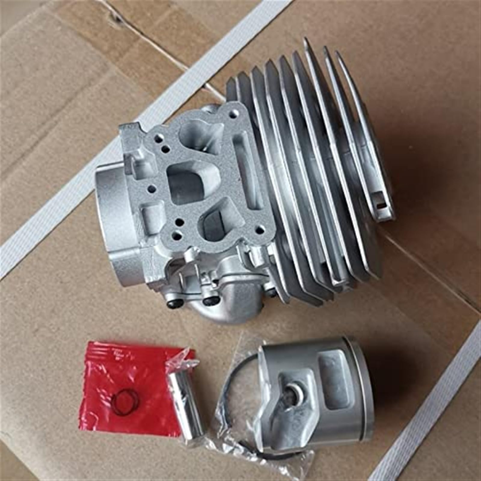 MUEOSI 560XP Cylinder Piston Kit 46MM, for Husqvarna, 555 556 560 560XP 560XPG 562 562XP 562XPG Chainsaw Piston Cylinder Set