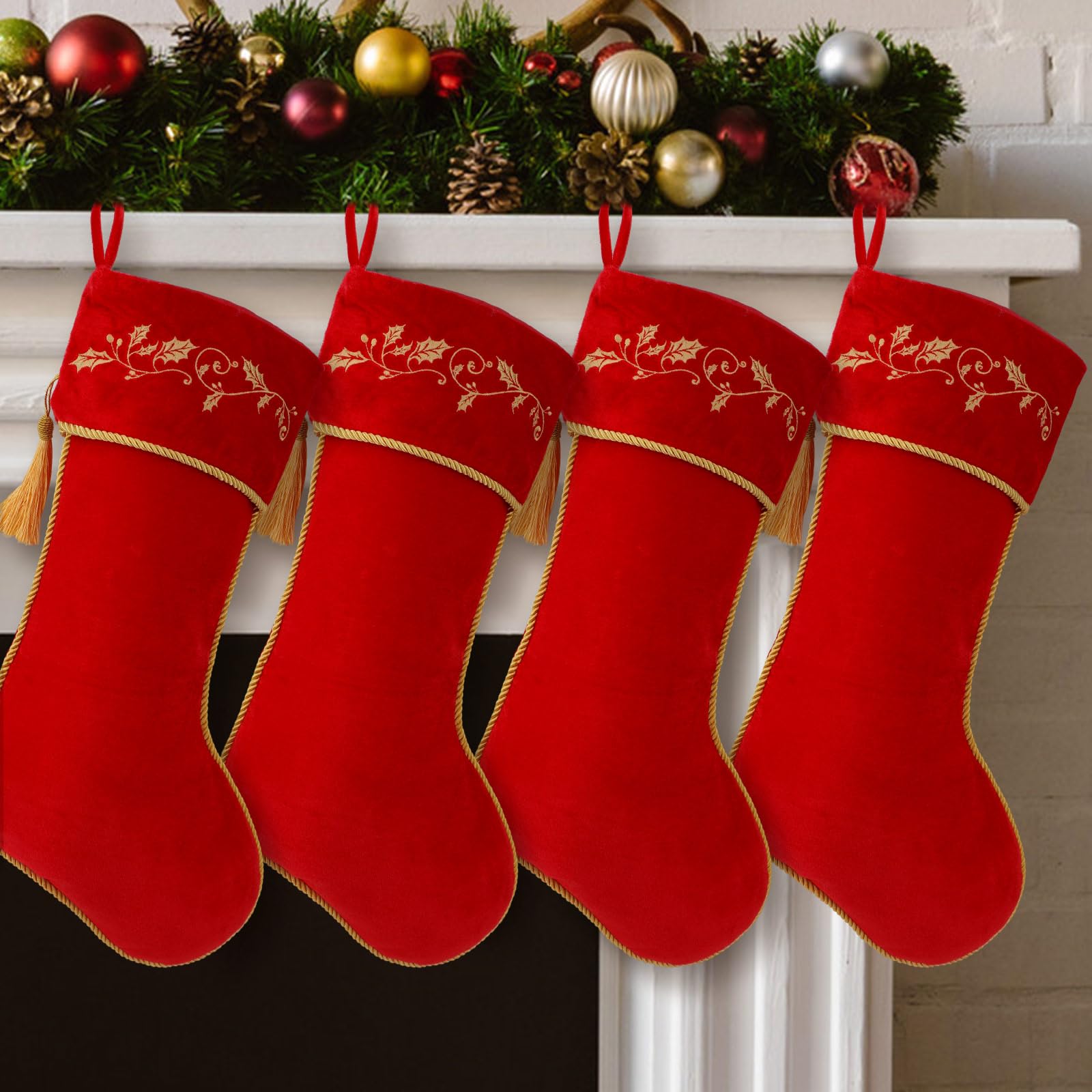 Kinlop 4 Stück 45,7 cm große rote Weihnachtsstrümpfe, Stechpalme, bestickt, Samt, Weihnachtsstrumpf, hängende dekorative Strumpf für Weihnachten, Familie, Kamin, Urlaub, Party-Dekorationen