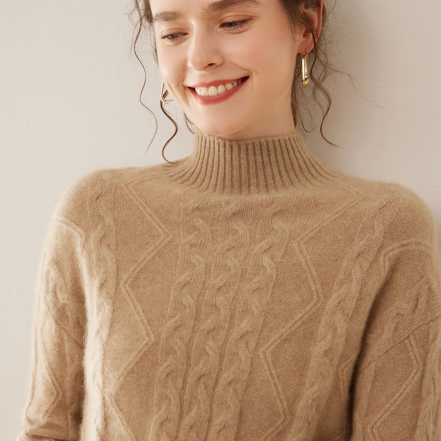 Women's Cashmere and Merino Wool Blend Thick Knit Classic-Fit Long-Sleeve Turtleneck Sweater