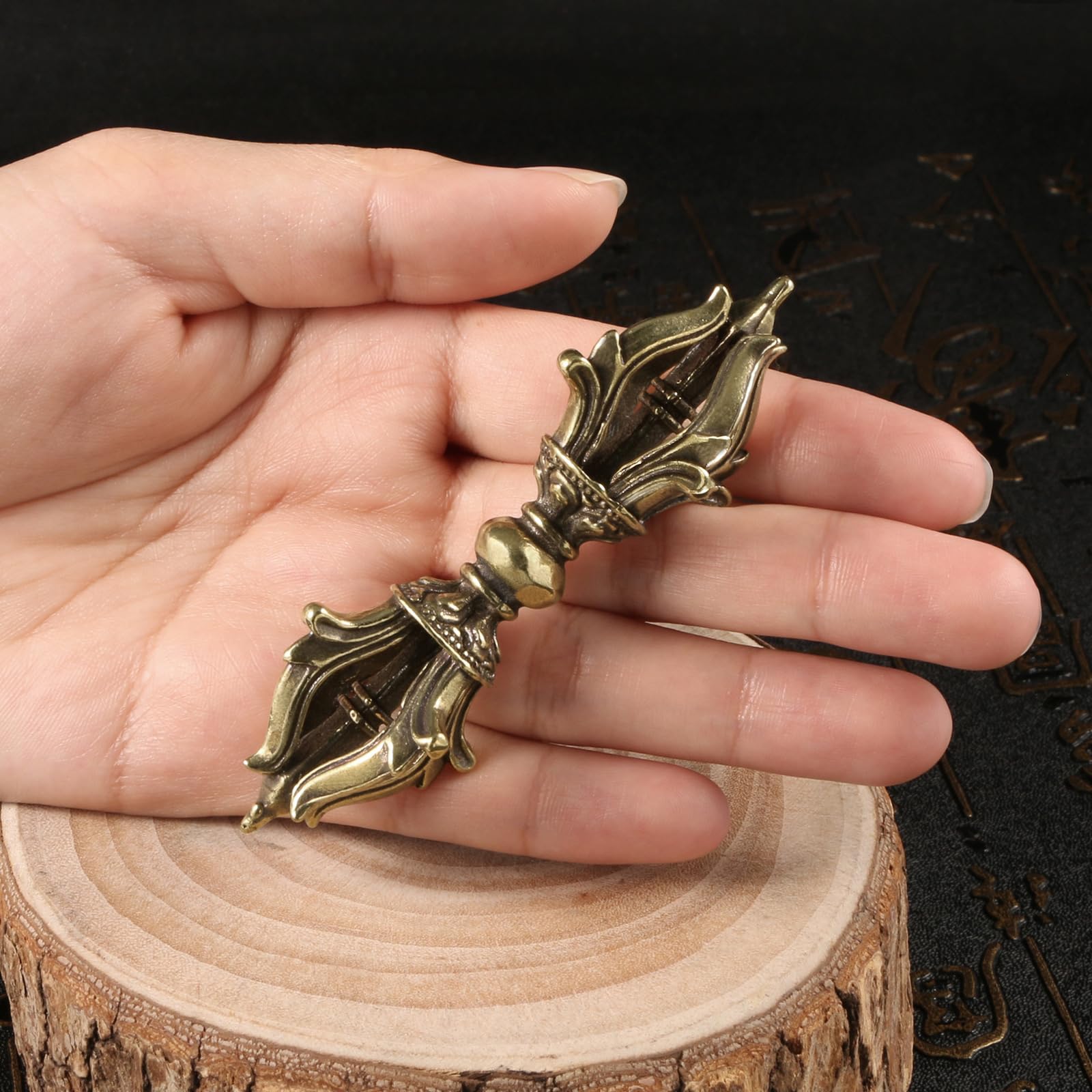 NBKLSWSUI Handmade Bronze Vajra Sculpture Figurine Sculture For Living Room Home Office Desk Bedroom Unique New Homeowners Feng Shui Sculptural