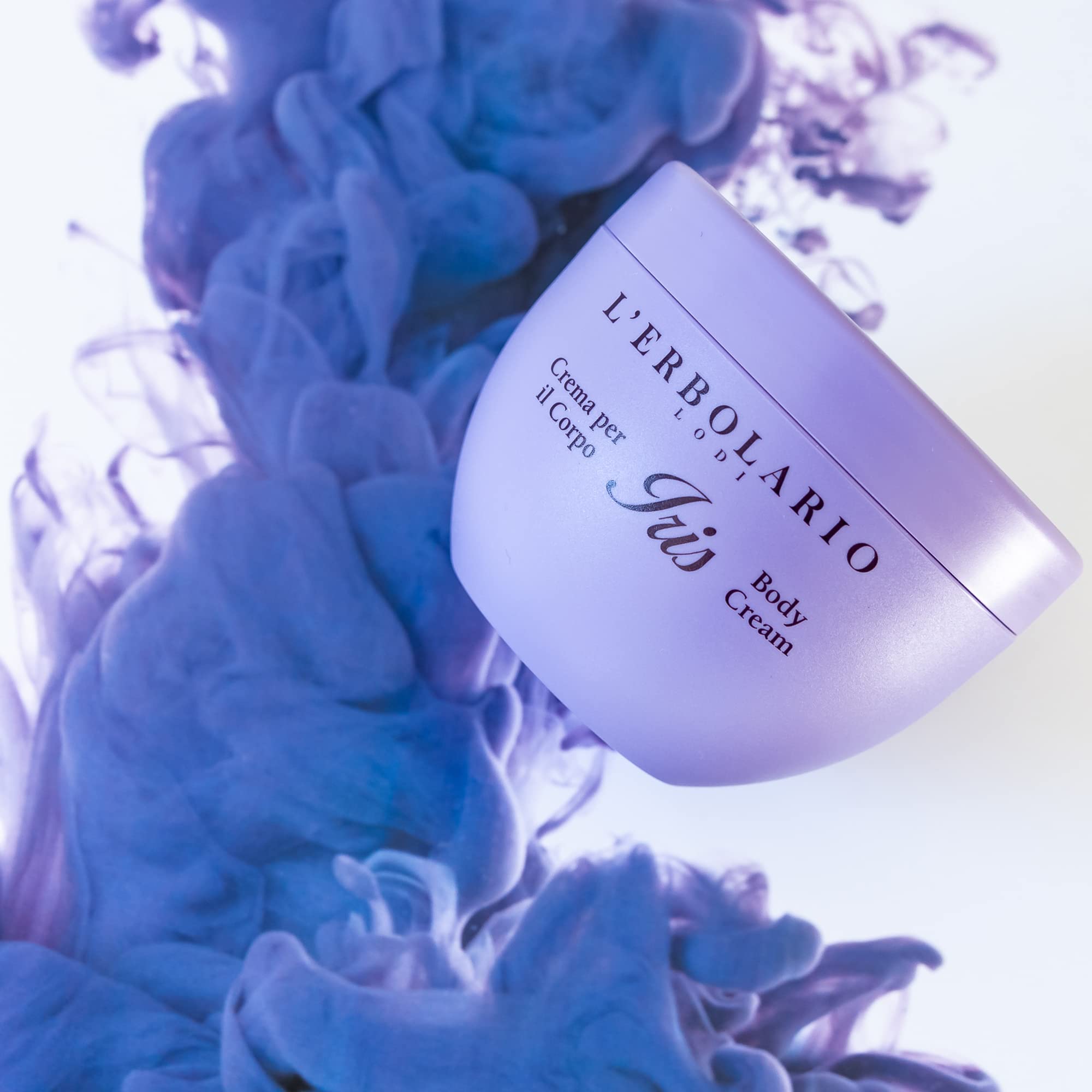 L'Erbolario, Crema Corpo Iris, Trattamento Idratante, Trattamento Vellutante e Ammorbidente, 300 ml & Iris vasca da bagno e gel doccia - 250 ml