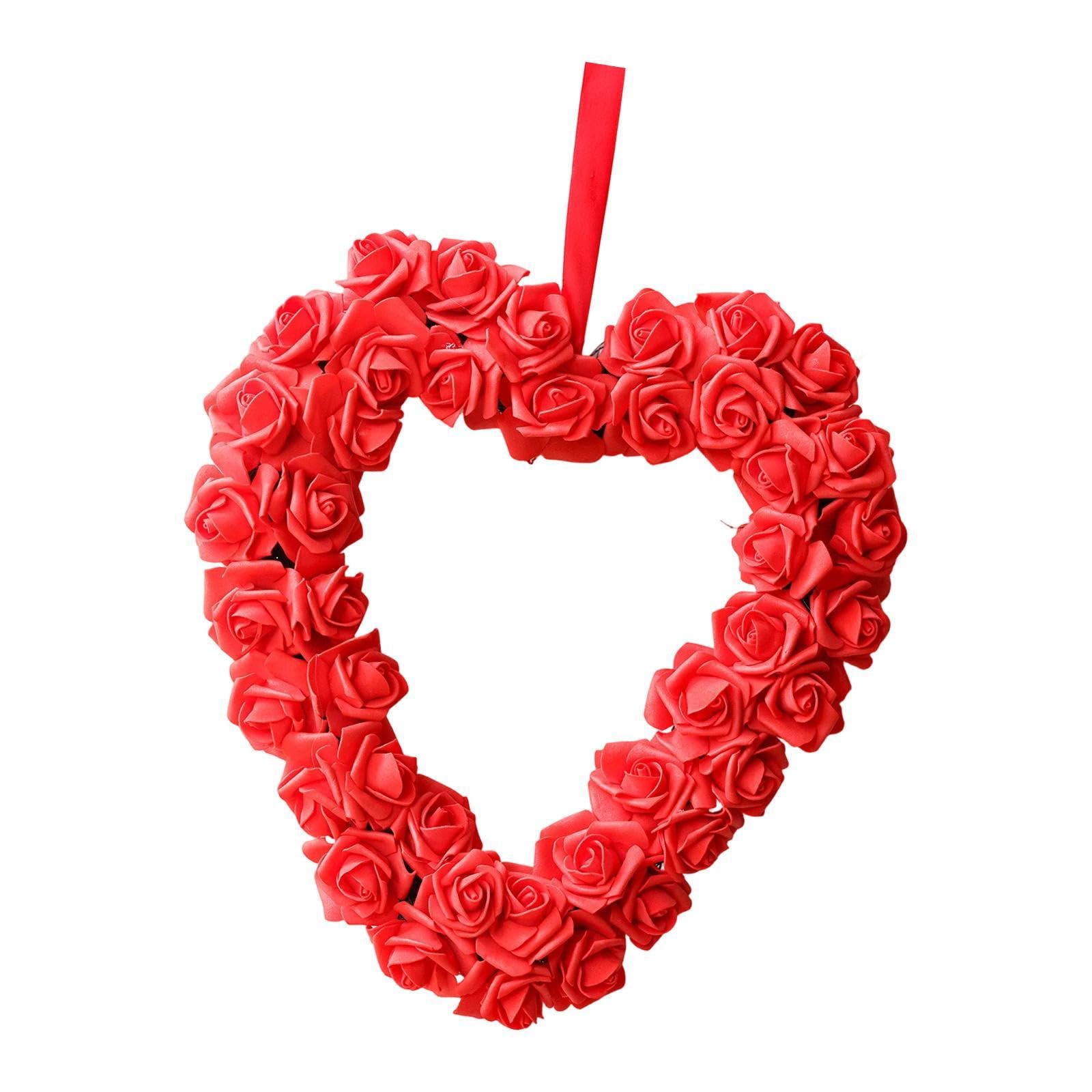 Couronne de porte en cœur de roses pour embellir une pièce sombre