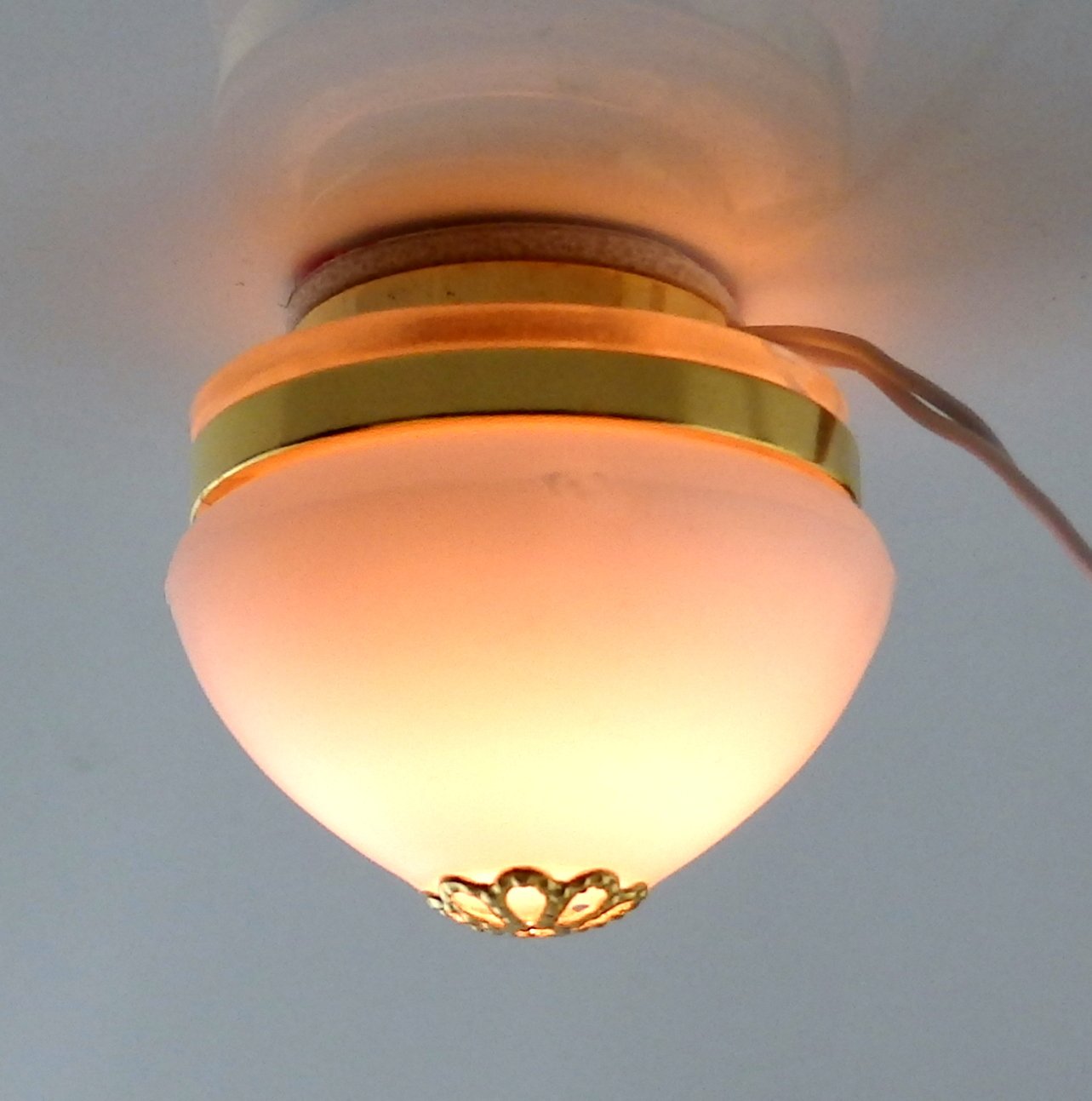 Melody Jane Puppenhaus Deckenlampe – Mattierte Rose Globus, 12V Elektrische Beleuchtung, Für Miniaturhäuser Im Maßstab 1:12