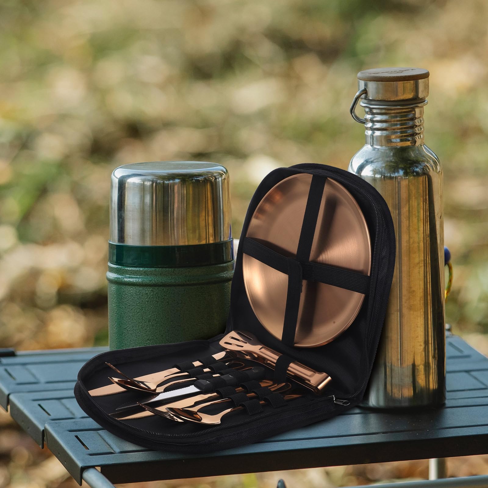 Set de Couverts Camping Acier Inoxydable avec Fourchette Cuillère et Couteau Vaisselle Portable avec Pochette de Rangement Ustensiles Légers pour Pique- et Plein Air