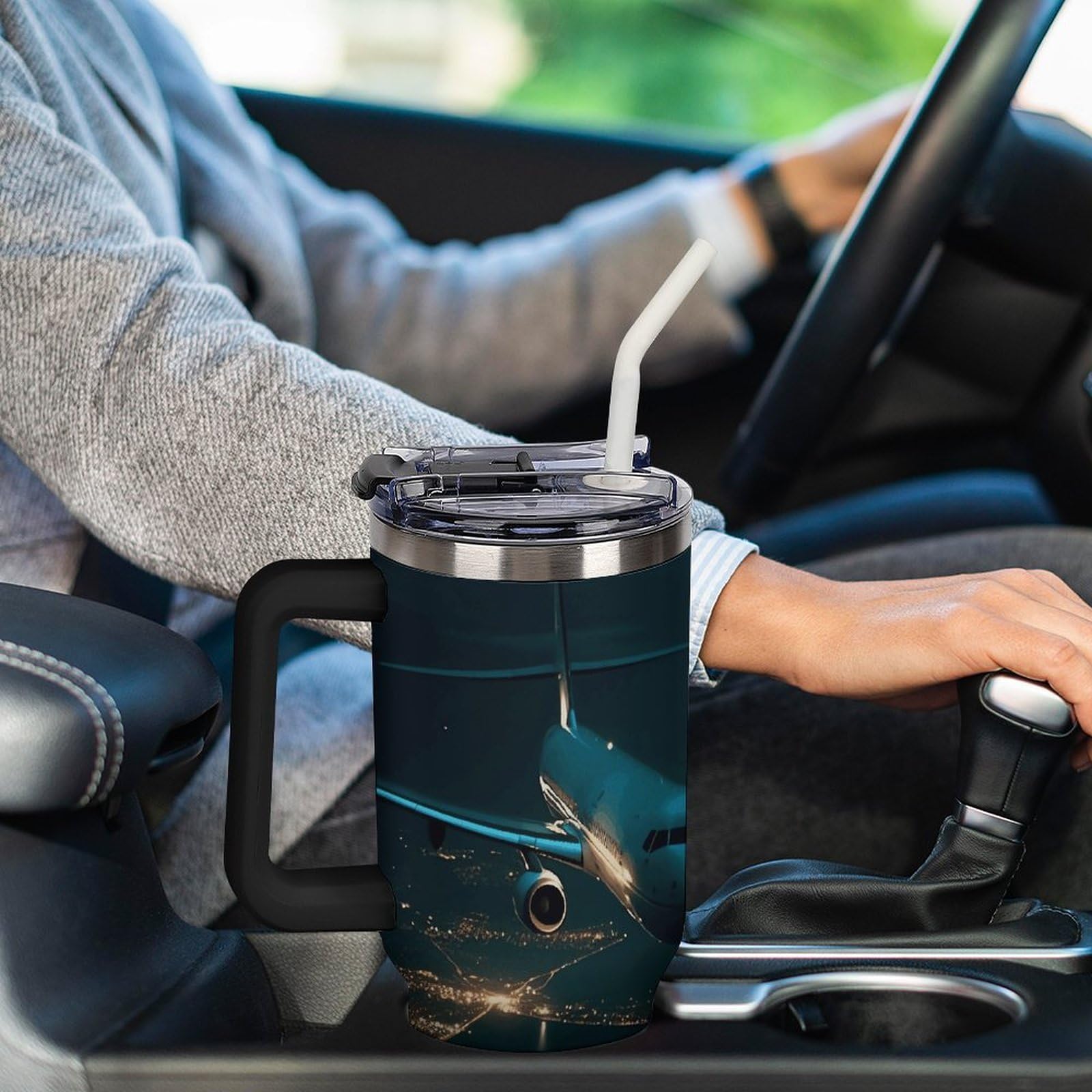 Autobecher aus 304 Edelstahl, 1,2 l, Flugzeug fliegt bei Nacht, Becher mit Strohhalm und auslaufsicherem Deckel – großes Fassungsvermögen, vakuumisolierter Reisebecher für Auto-Becherhalter