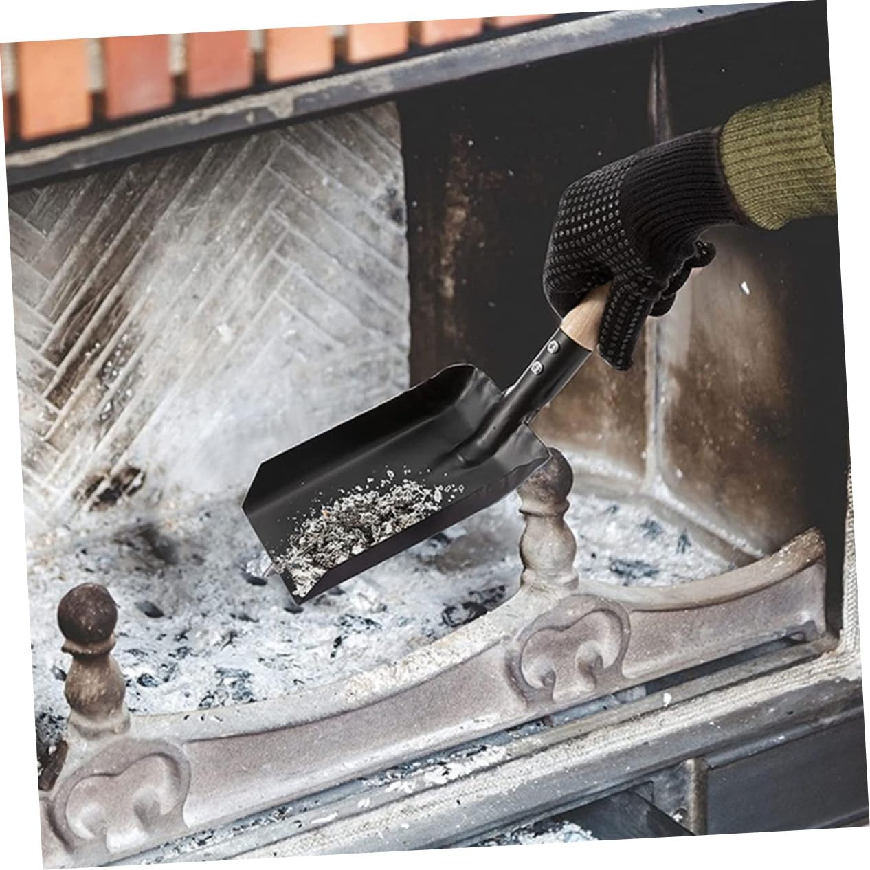 Set Accessori per Caminetto Paletta in Acciaio e Scopino Manico in Legno, potere Pulente Forte e Impugnatura Confortevole per Pulizia Stufa Casa