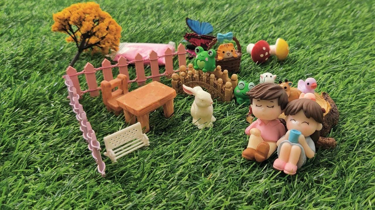 RVSGarden Fairy Garden Accessories Miniature Set of 23, Miniature Figurines House Set, Hand Painted Fairies & Gnome Statues for Outdoor Or Home Decor Gifts