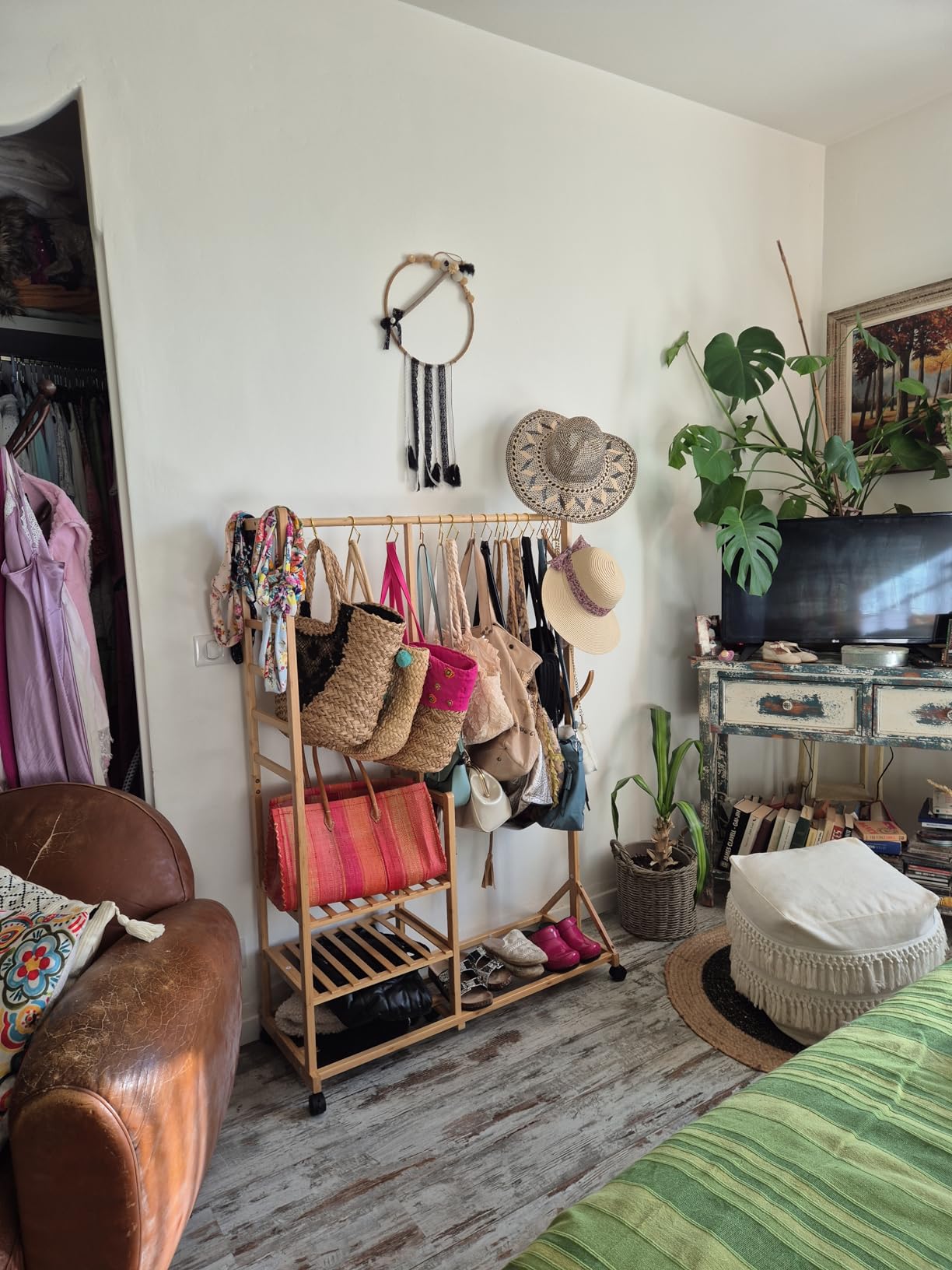 Portant à vêtements en bambou avec tringle à vêtements en bois, porte