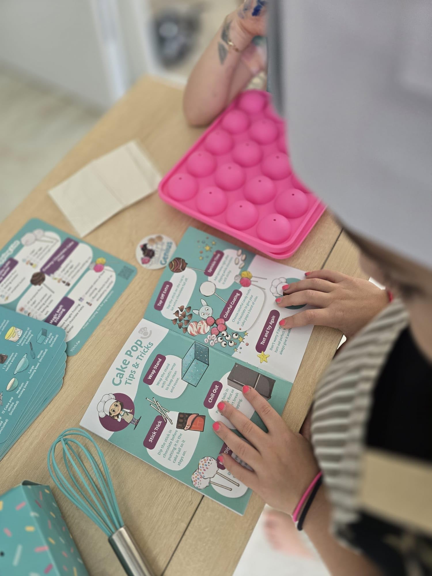 Tovla Jr. Ultimate Cake Pop-Making Kit for Kids – Fun DIY Baking Kit, Stem Activity for Ages 4+, Visual Learning Cake Pop Molds & Tools Set, Great Gift for Young Chefs