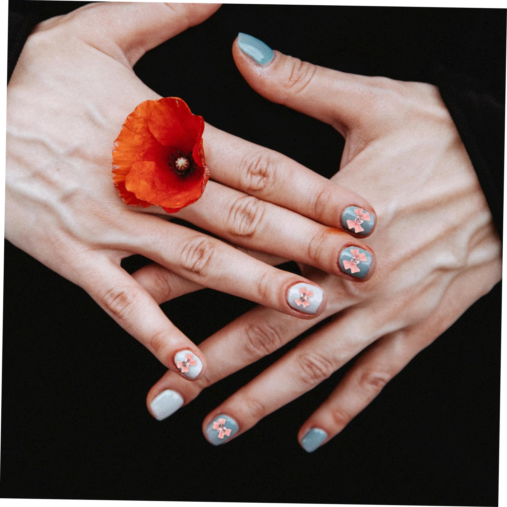 5 Set Ciondoli Per Unghie Con Accessori Per Nail Art Per Decorazioni Manicure Eleganti E Creativi Per Appassionati E Professionisti 40 Pezzi*5