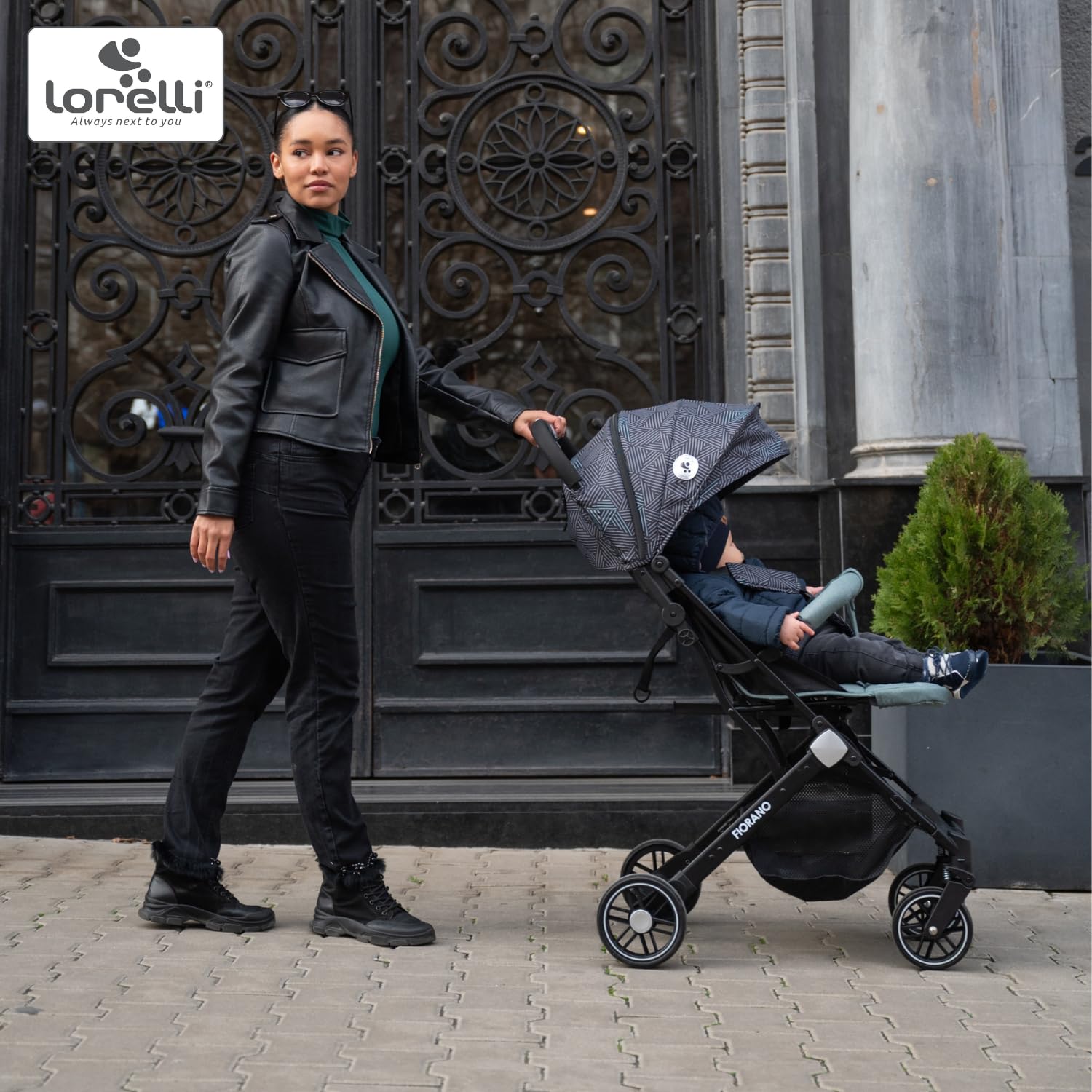 Lorelli Wózek dziecięcy Fiorano, wózek podróżny, mały wózek składany, lekki, tylko 7,5 kg, kompaktowe siedzisko sportowe do 15 kg, wózek dziecięcy z systemem składania jedną ręką i dodatkowym uchwytem
