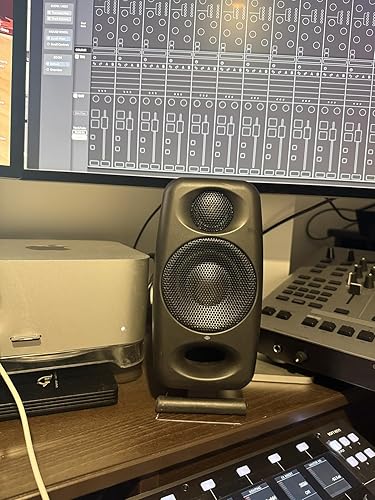 IK Multimedia iLoud Micro Monitor Pro - Pair - 2-Way bi-amped
