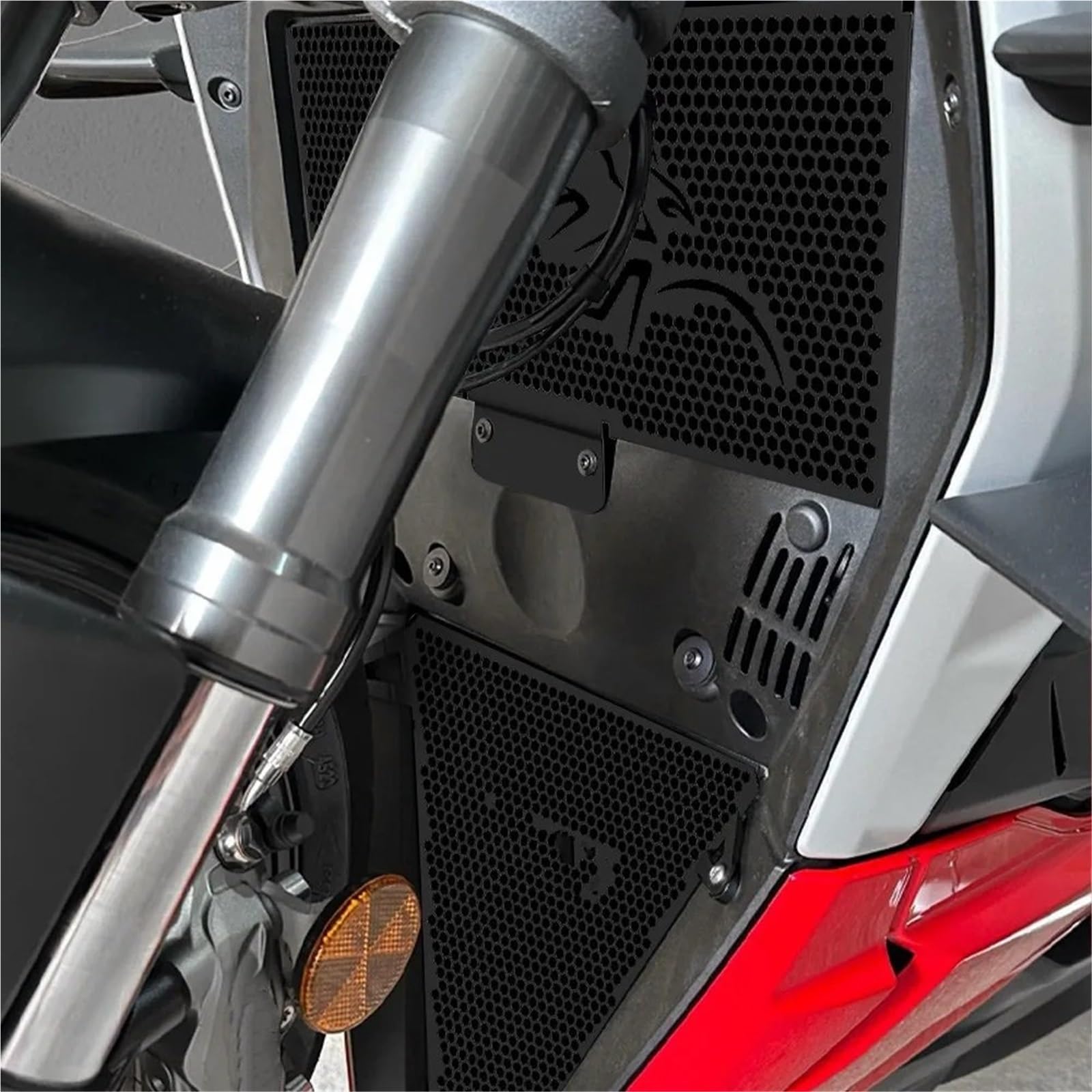 Pasuje do DUCATI Streetfighter V2 2022-2024, aluminiowa osłona chłodnicy, górna i dolna Osłona chłodnicy(V2)
