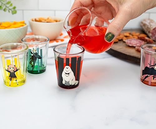 Miniatura 6 de Silver Buffalo Spy x Family Trio and Logo - Mini vasos de chupito de 2 onzas  Juego de 4