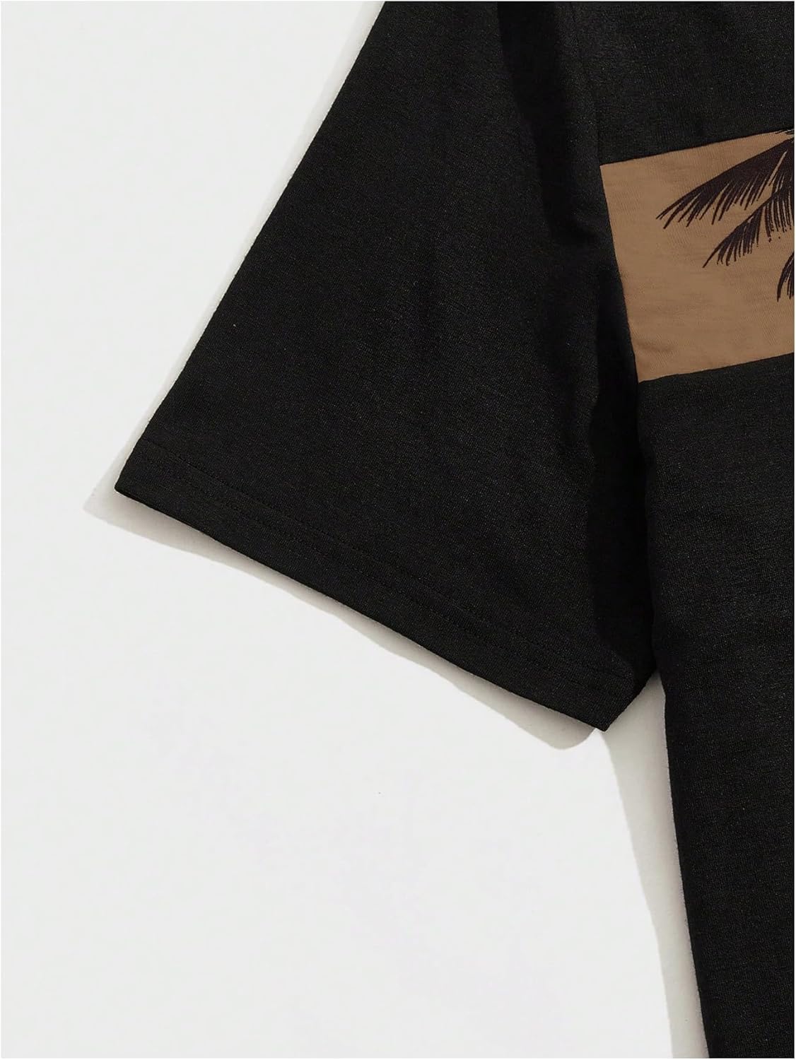 Floerns Men's Shirt and Shorts 2 Piece Sets Graphic Print Beach Outfits - Image 4