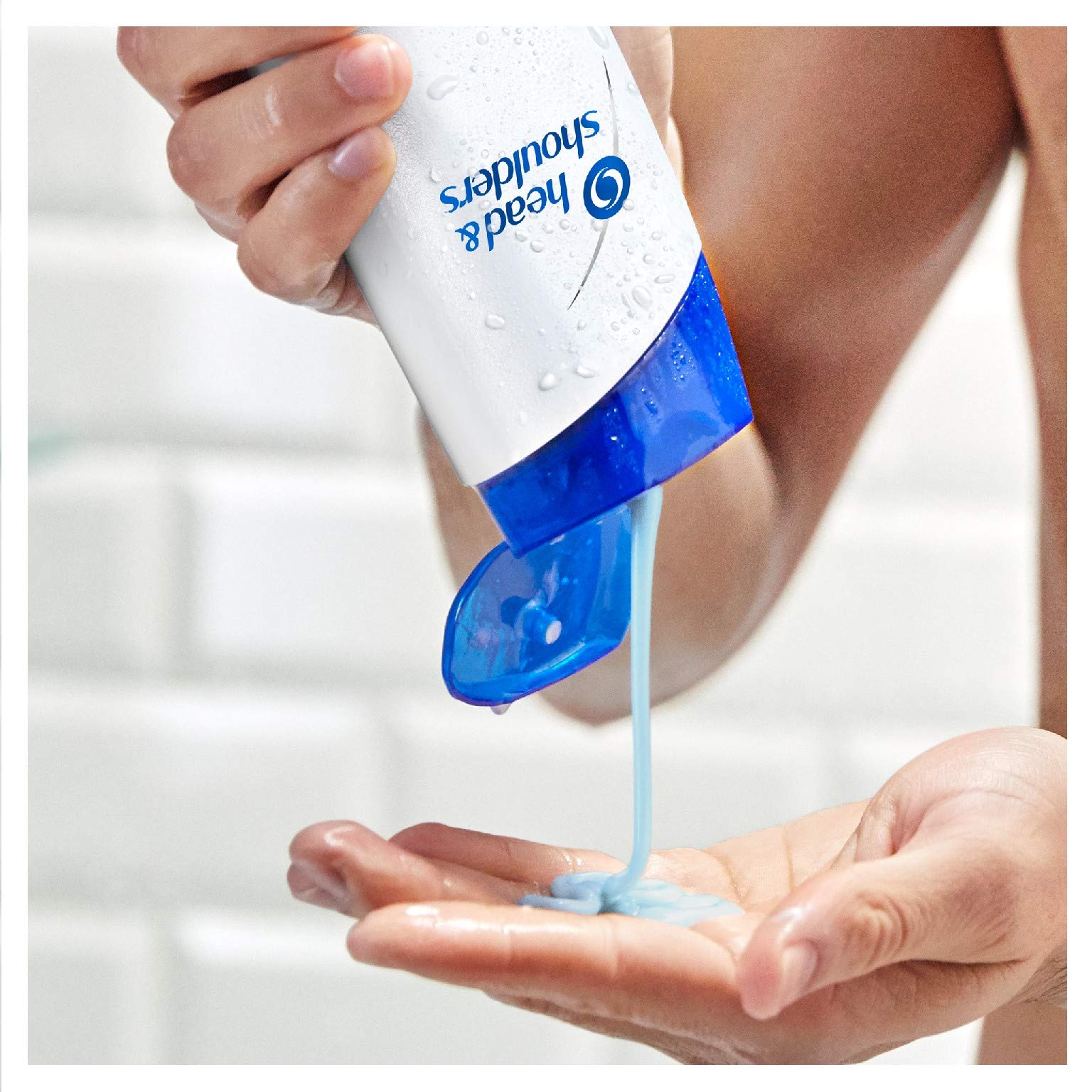Head & Shoulders Classic Clean 2in1 Antiforfora Shampoo E Balsamo Per Capelli, 225ml, Confezione da 6