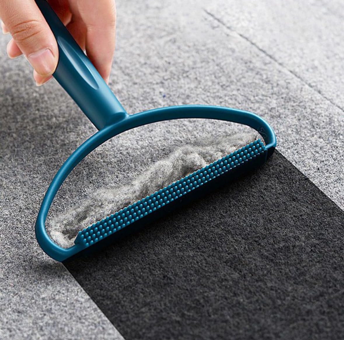 Pet Hair Remover Brush, Blue - Image 3