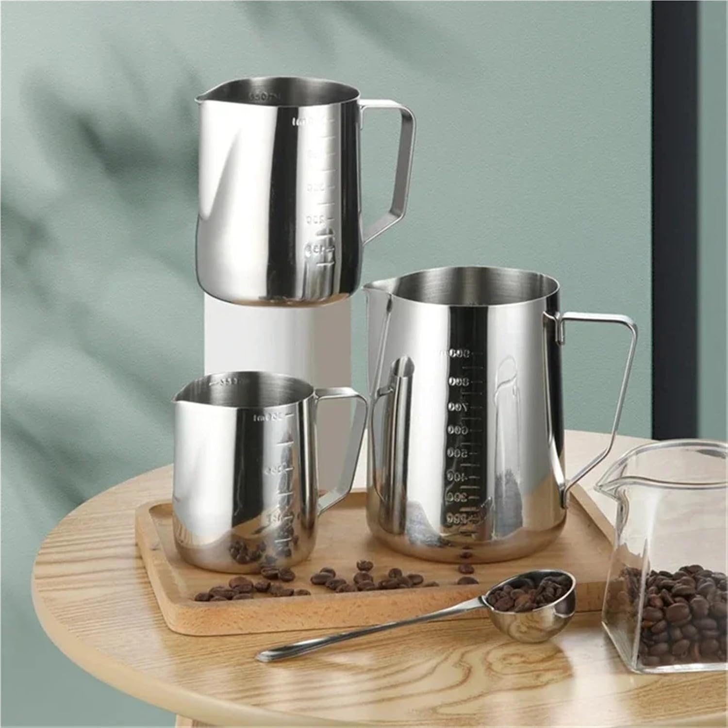 350-550ml Stainless Steel Milk Frothing Cup with Measurement Markings, Pointed Spout for Latte Art, Milk Foam Pitcher Coffee Utensils(550ml)