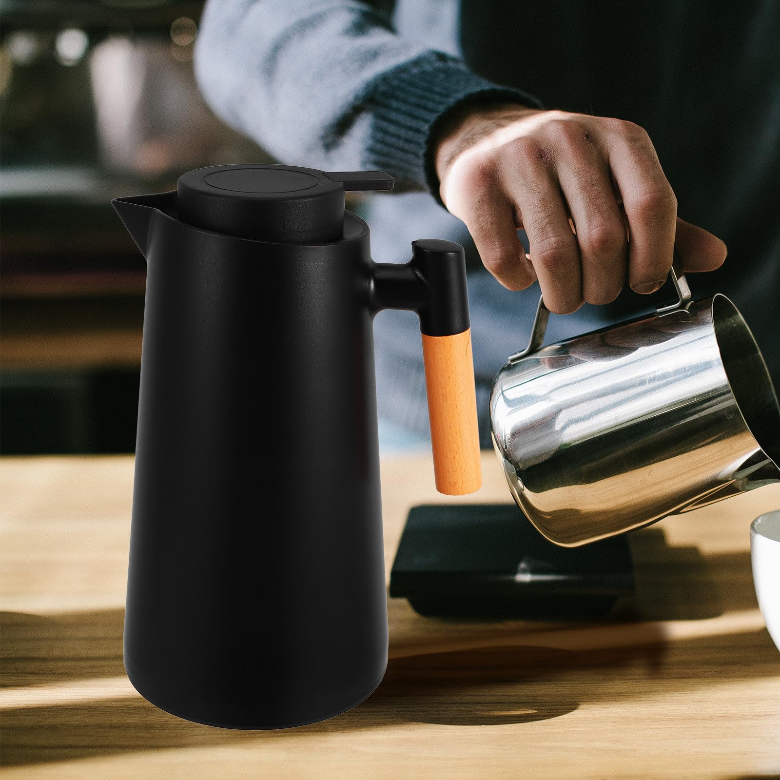 Amosfun Isolierte Thermoskanne mit Holzgriff Vakuumglas Kaffeekanne für Heiße Kalte Getränke Haushaltswasserflasche mit Deckel und Griff