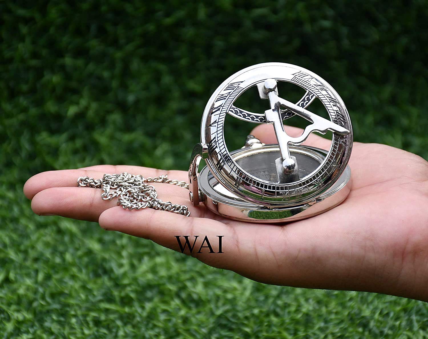WOANIN Gravierter antiker Taschenkompass personalisiert/Personalized Geschenkidee für geliebte Menschen (Silber-Finish nur Kompass)