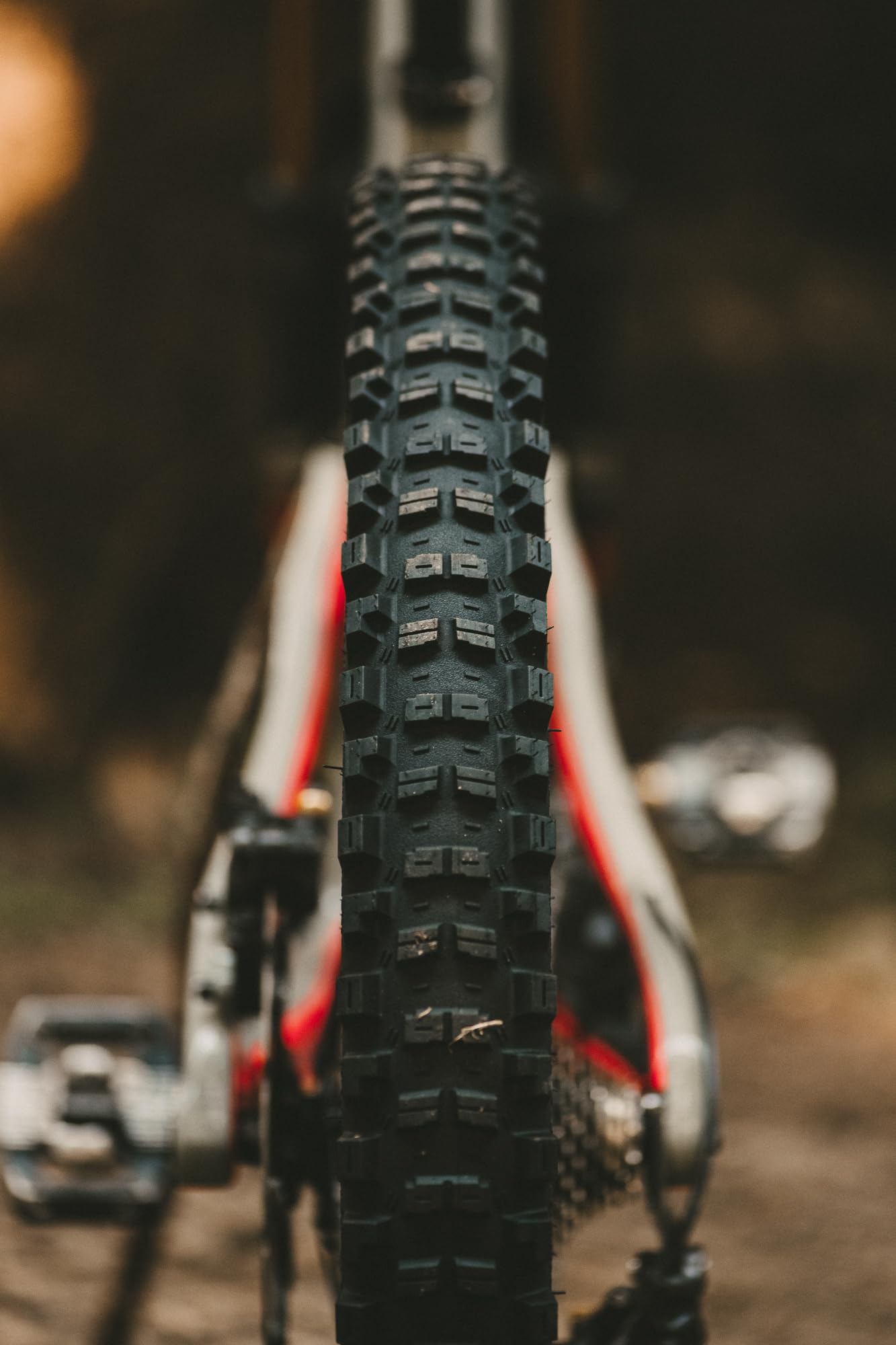 Pneu VTT électrique Goodyear Newton MTR Downhill 29x2,4 Tubeless Noir - Neuf