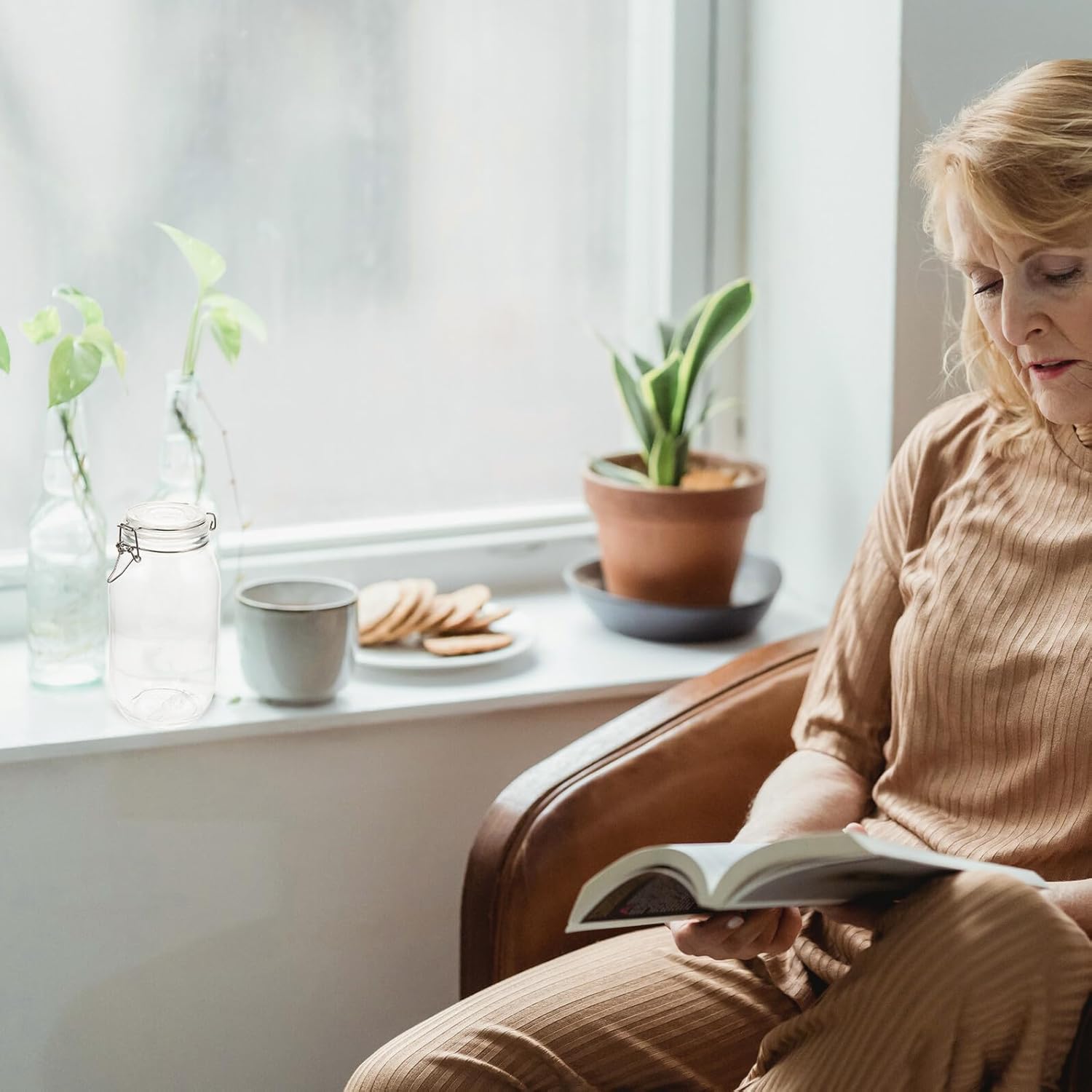 Large Capacity Button Type Food Sealing Glass Jars 2000ml Kitchen Storage Containers Set of 2 Oval Food Storage Canisters for Pantry and Meal Prep