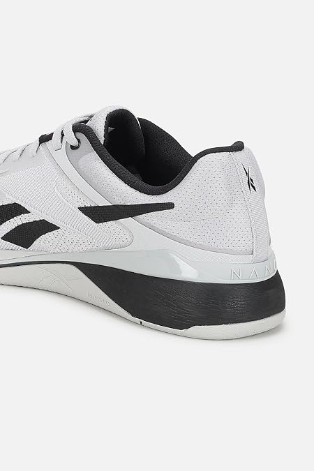 Reebok Unisex Nano X5Sneaker