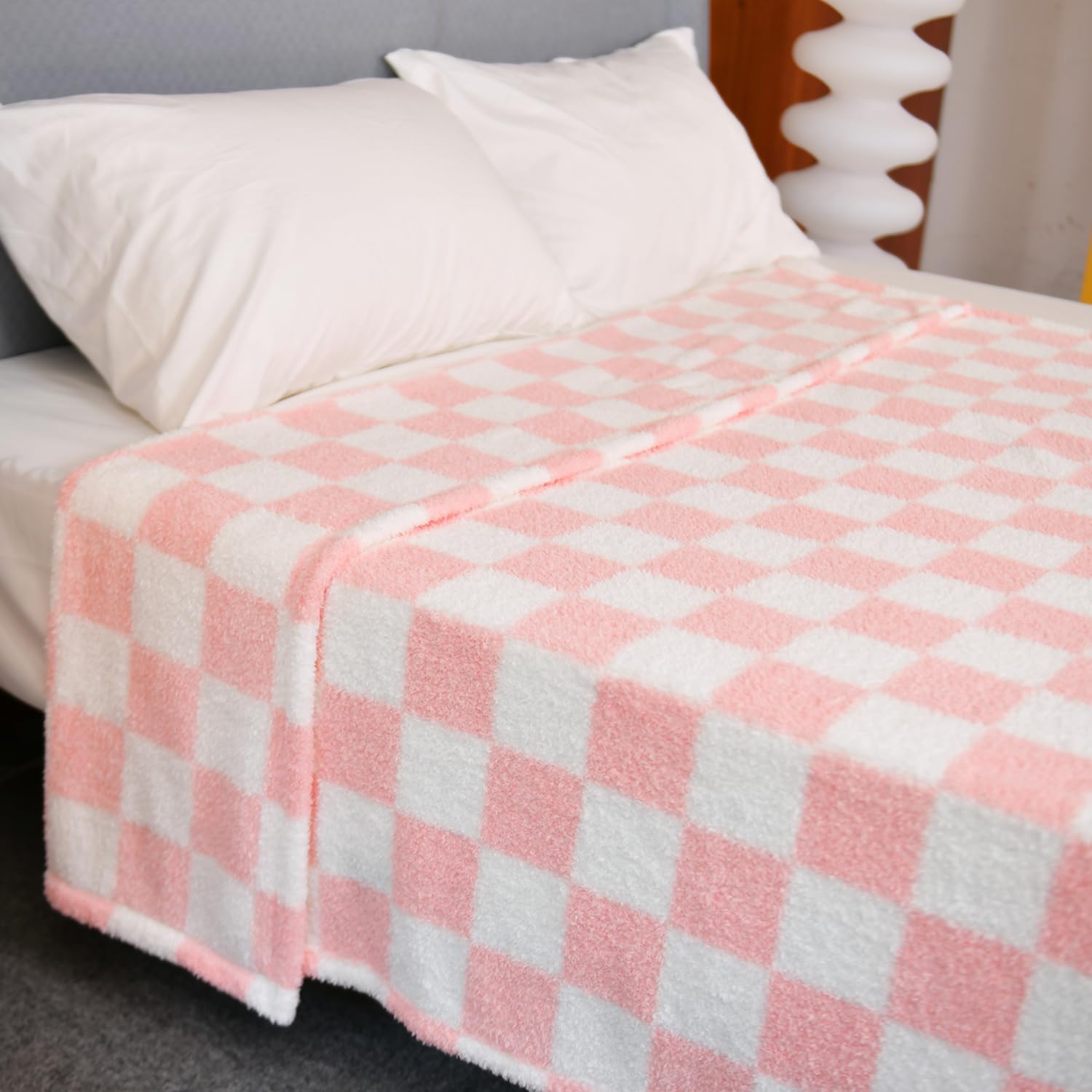 DREAMLANDING Checkerboard Checkered Blanket Grid Chessboard Gingham Throw Blanket Fuzzy Fluffy Cozy Thick Warm Soft Microfiber Plaid Blanket for Home Decor Bed Sofa Couch (Pink Plaid,127 * 152cm) 7 71wJmD3D7WL. AC SL1500