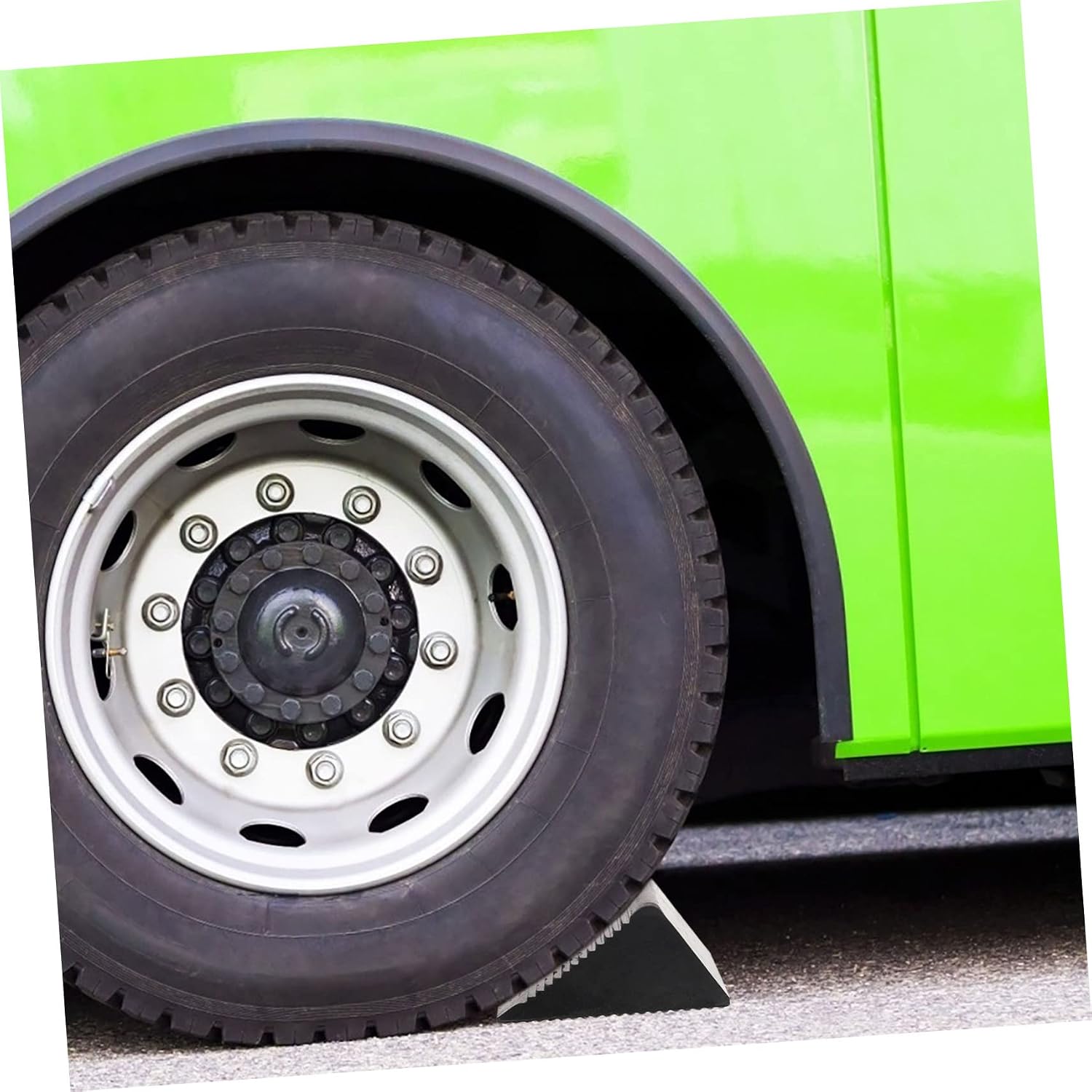 VALICLUD Rubber Wheel Chock for Trailers Heavy Duty Tire Stabilizer for Travel Trailers Rvs Portable Car Wheel Stopper Rubber Design for Safe Parking Oil Changing Ramps