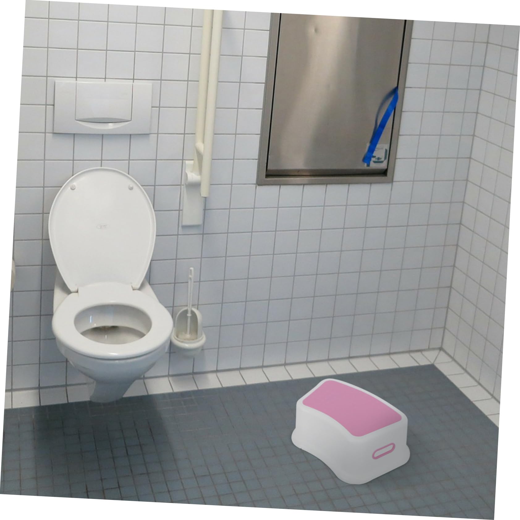 Creative Plastic Toilet Footstool for Thickened Bathroom Stool Portable Household Step Stool and Ideal for Potty Training and Bathroom Use 1PC