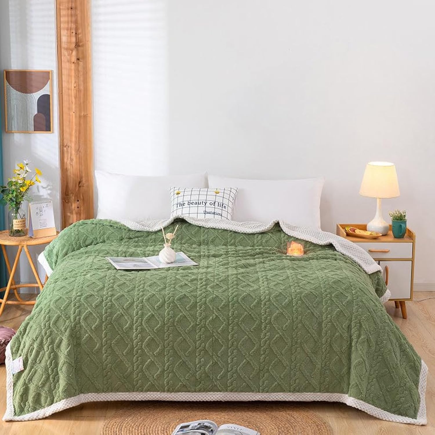 MMM Comfy KING SIZE(200X230cm) Reversable Faux Fur soft &Fluffy Blanket (green)
