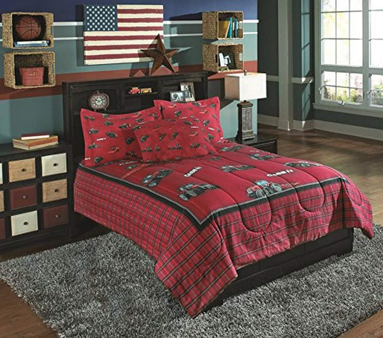 Birchwood Case IH Full/Queen Size Comforter Set, Red