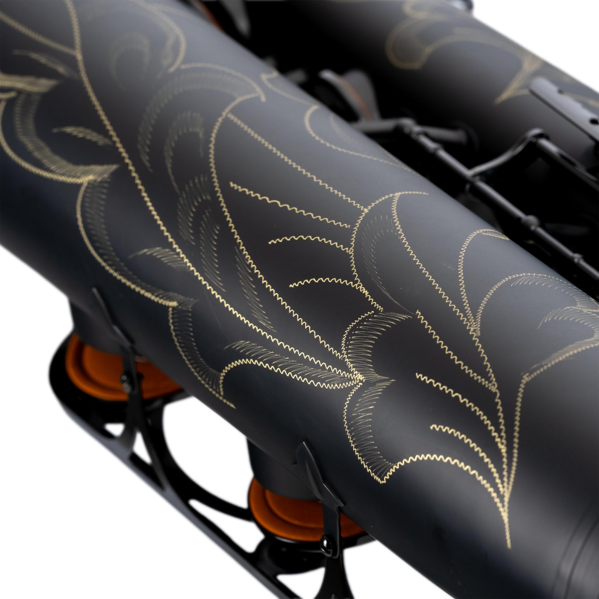 LBS-25MB Sassofono Baritono Nero Laccato, Modello: LBS-25MB | Intonazione: Eb, S-Collo: Ottone, nero laccato, Corpo: Ottone, nero laccato, Meccanica: Nichelata nera, Porta spartiti