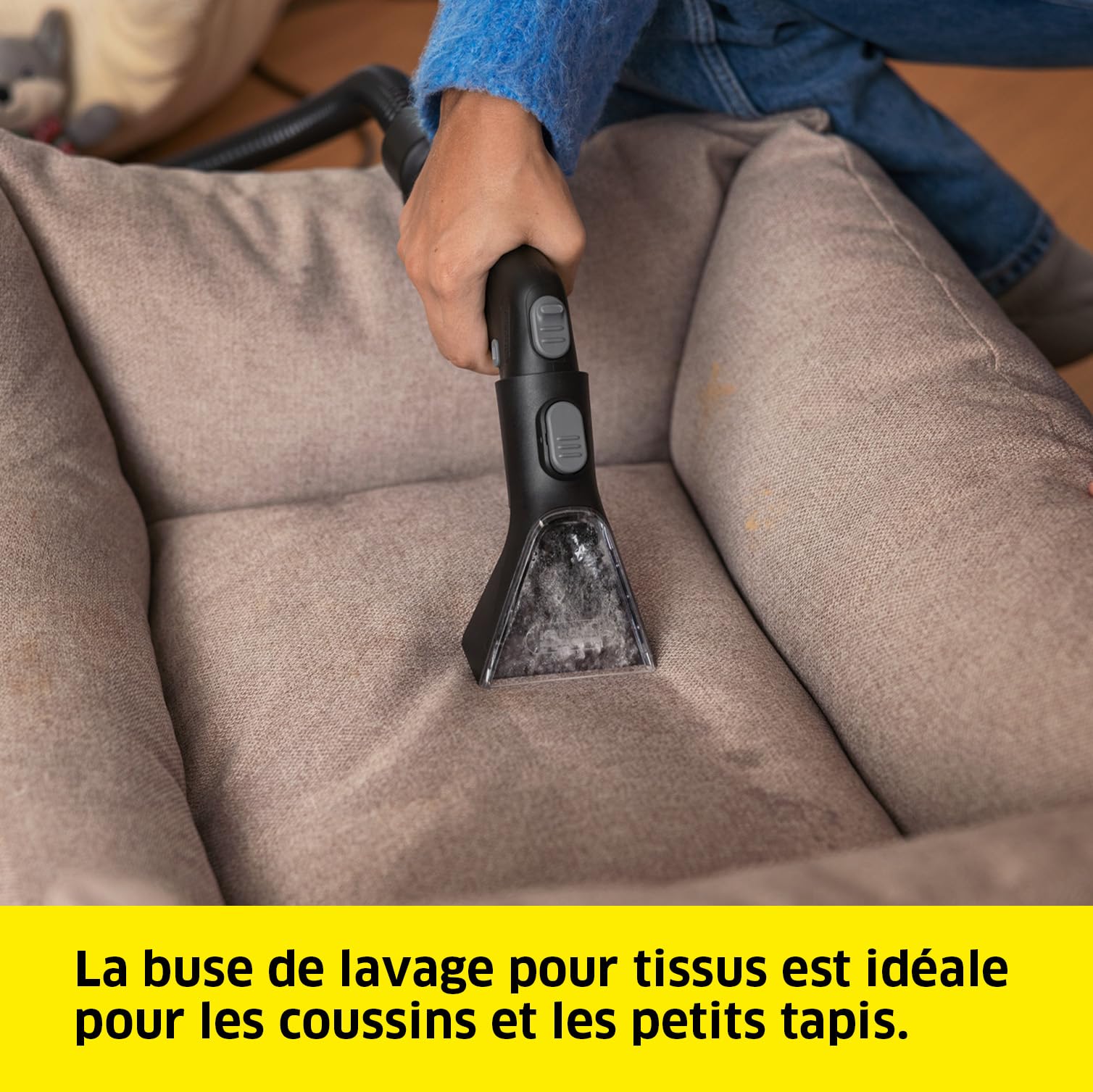 KÄRCHER Shampouineuse SE 3 Compact, Aspiration : 500W, Réservoir Eau : 1,7L, Surface : 2,76m2, Poids : 4,1kg, Flexible d'Aspiration, Buses de Lavage : Tissus et Fentes