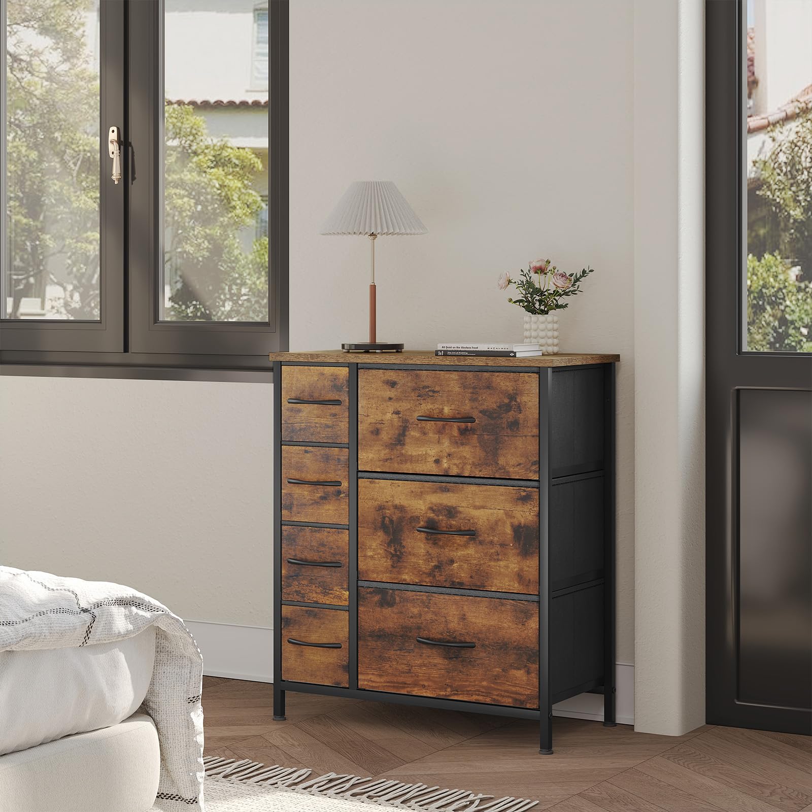 WOLTU ladekast met 5 laden van stof, ladekast, dressoir ladekast, voor slaapkamer, woonkamer, hal, van metalen frame van hout, vintage houtlook zwart SSK004hov