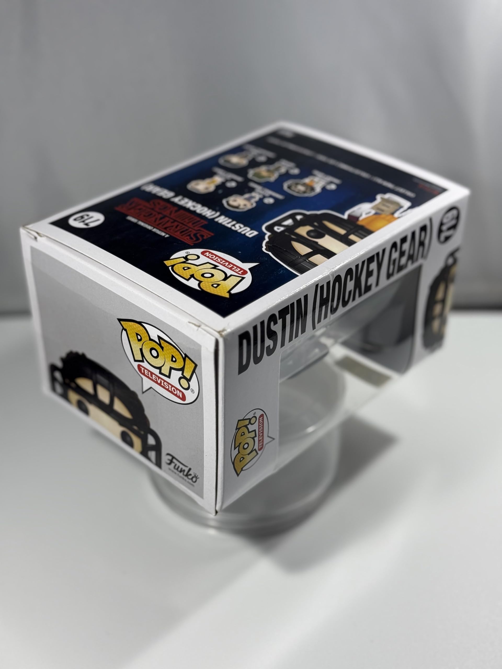 Amazon.com: Funko Pop! Television #719 Stranger Things Dustin